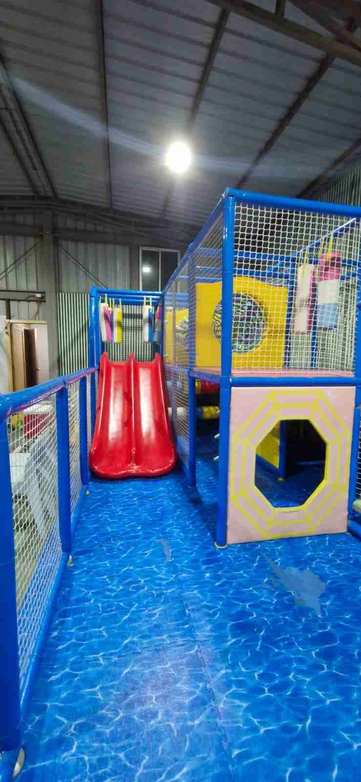 Juego infantil modular con tobogán - miniatura 2