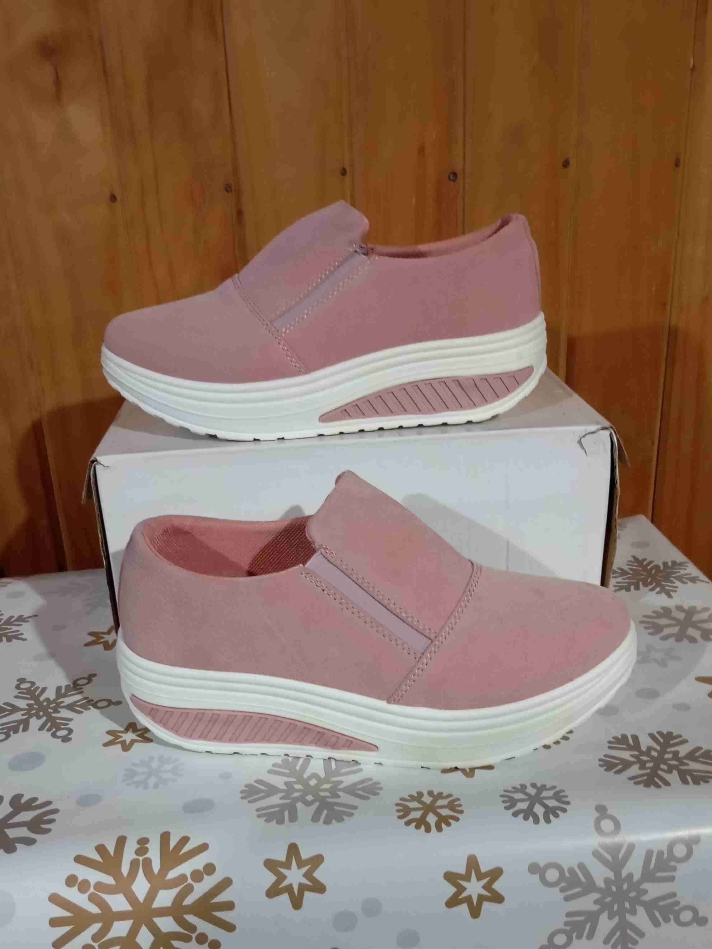 Zapatillas rosadas casuales
