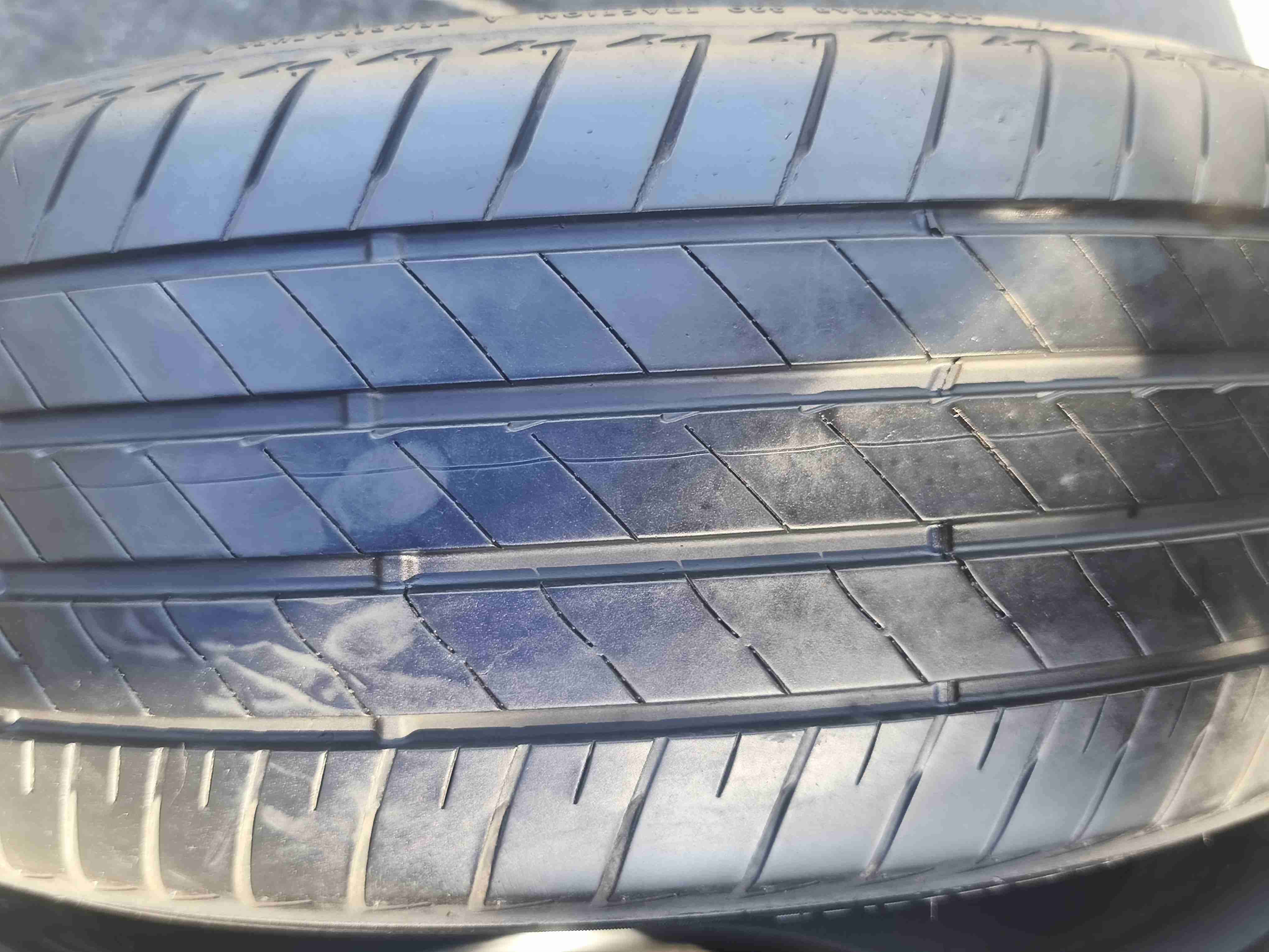 neumáticos  205 50 17 marca bridgestone 150 los 4 - miniatura 2