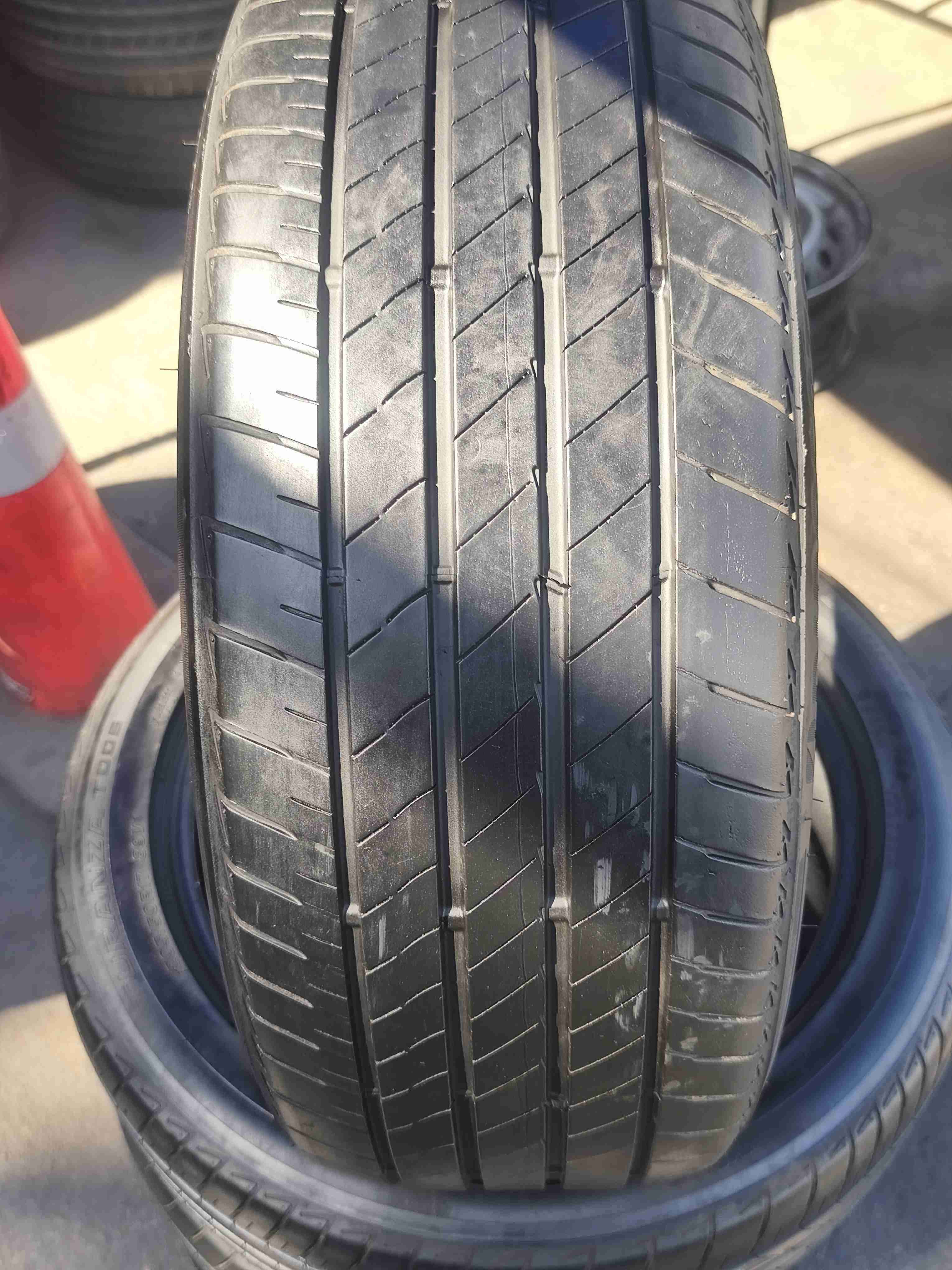 neumáticos  205 50 17 marca bridgestone 150 los 4 - miniatura 4