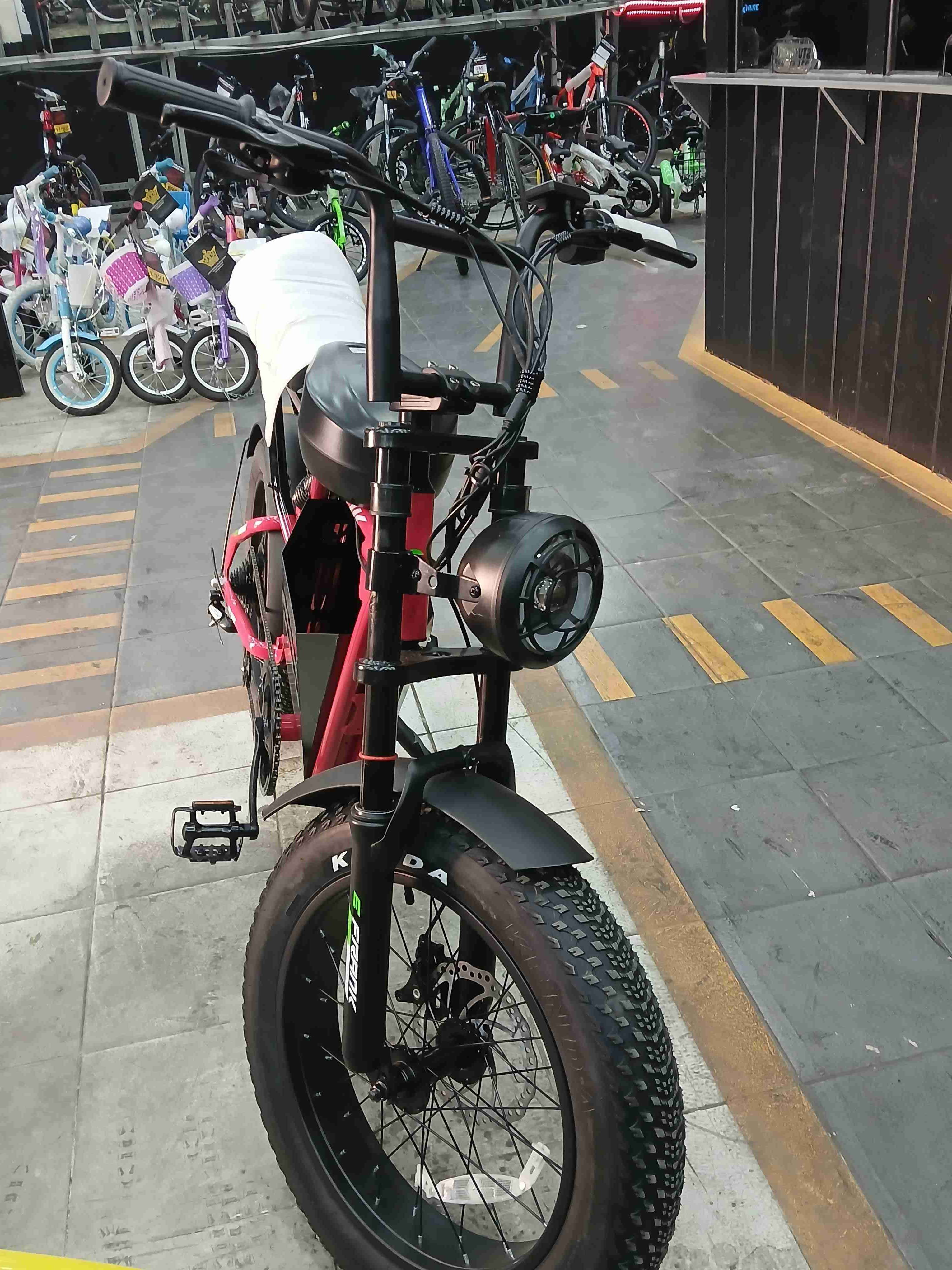 Bicicleta urbana con canasto - miniatura 2