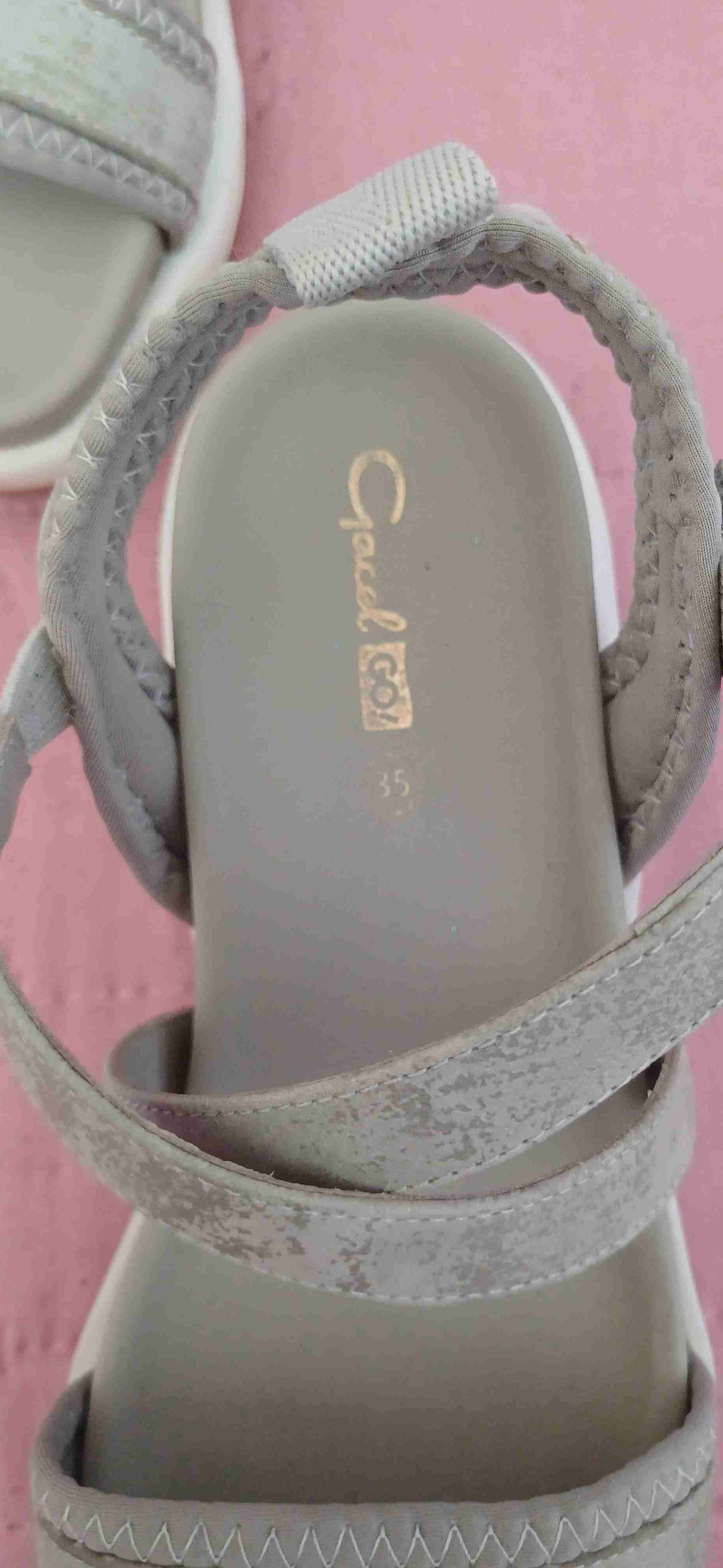 Sandalias beige cruzadas - miniatura 4