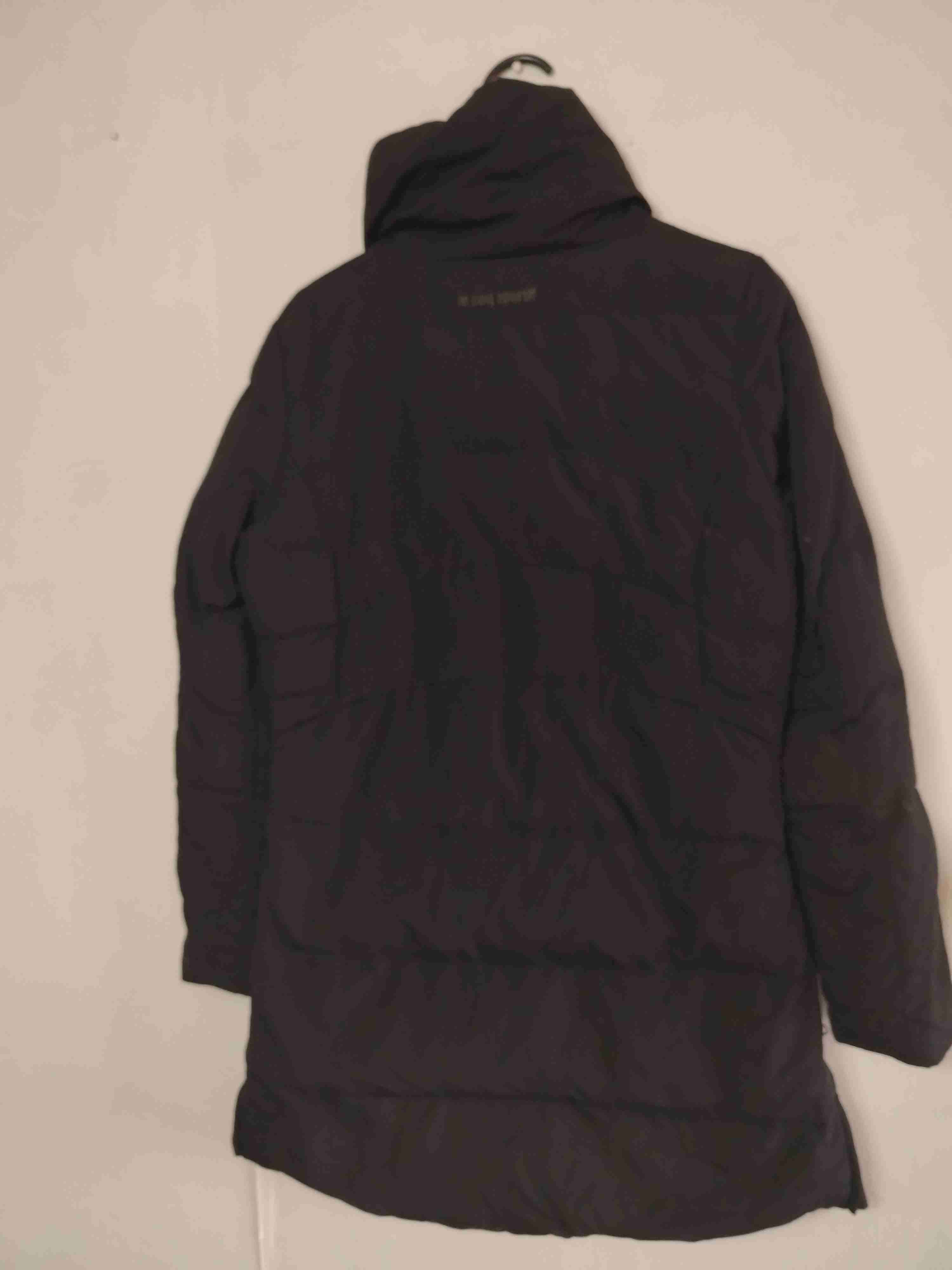 Abrigo negro acolchado - miniatura 3