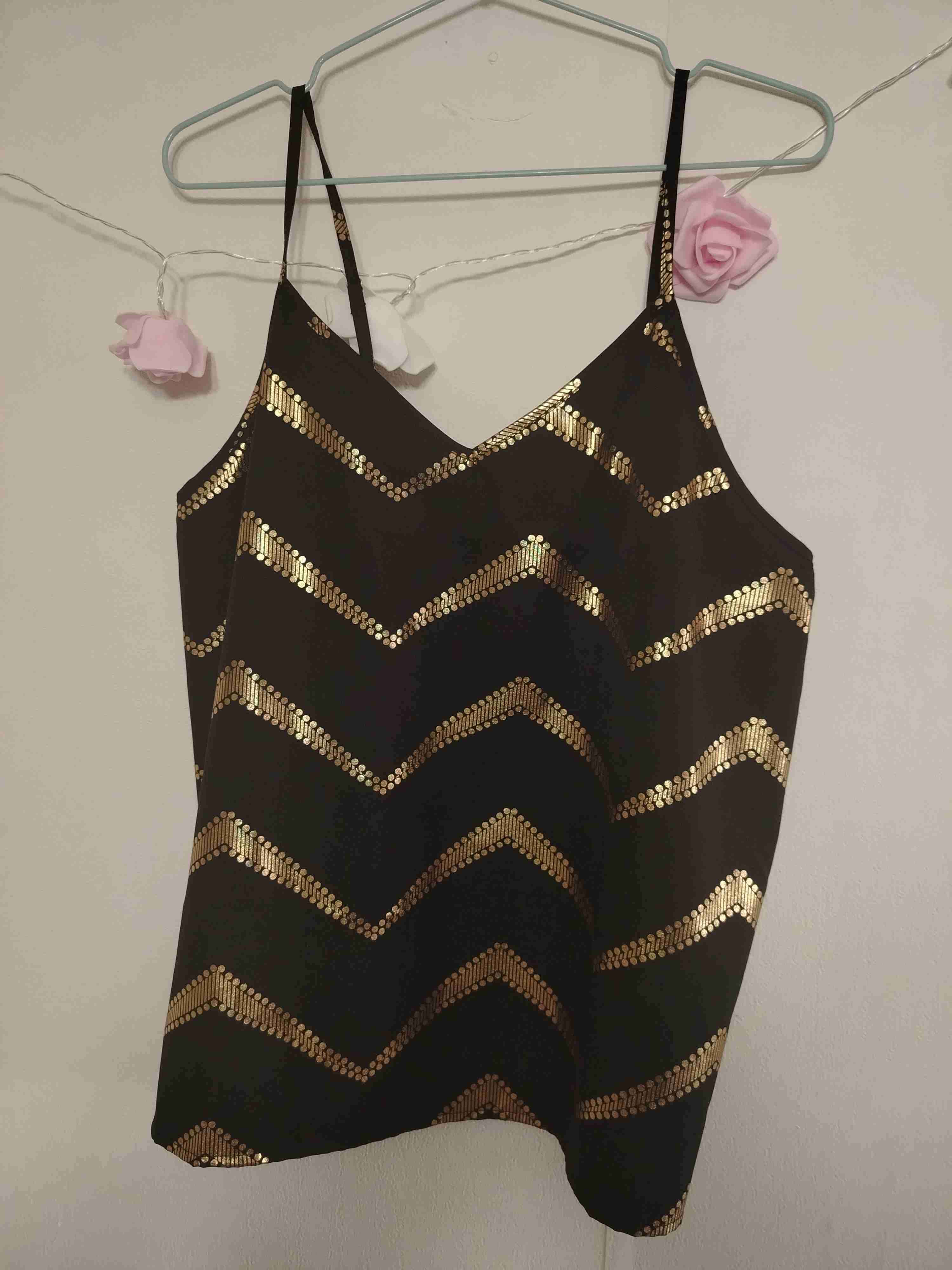 Top negro con lentejuelas doradas - miniatura 1