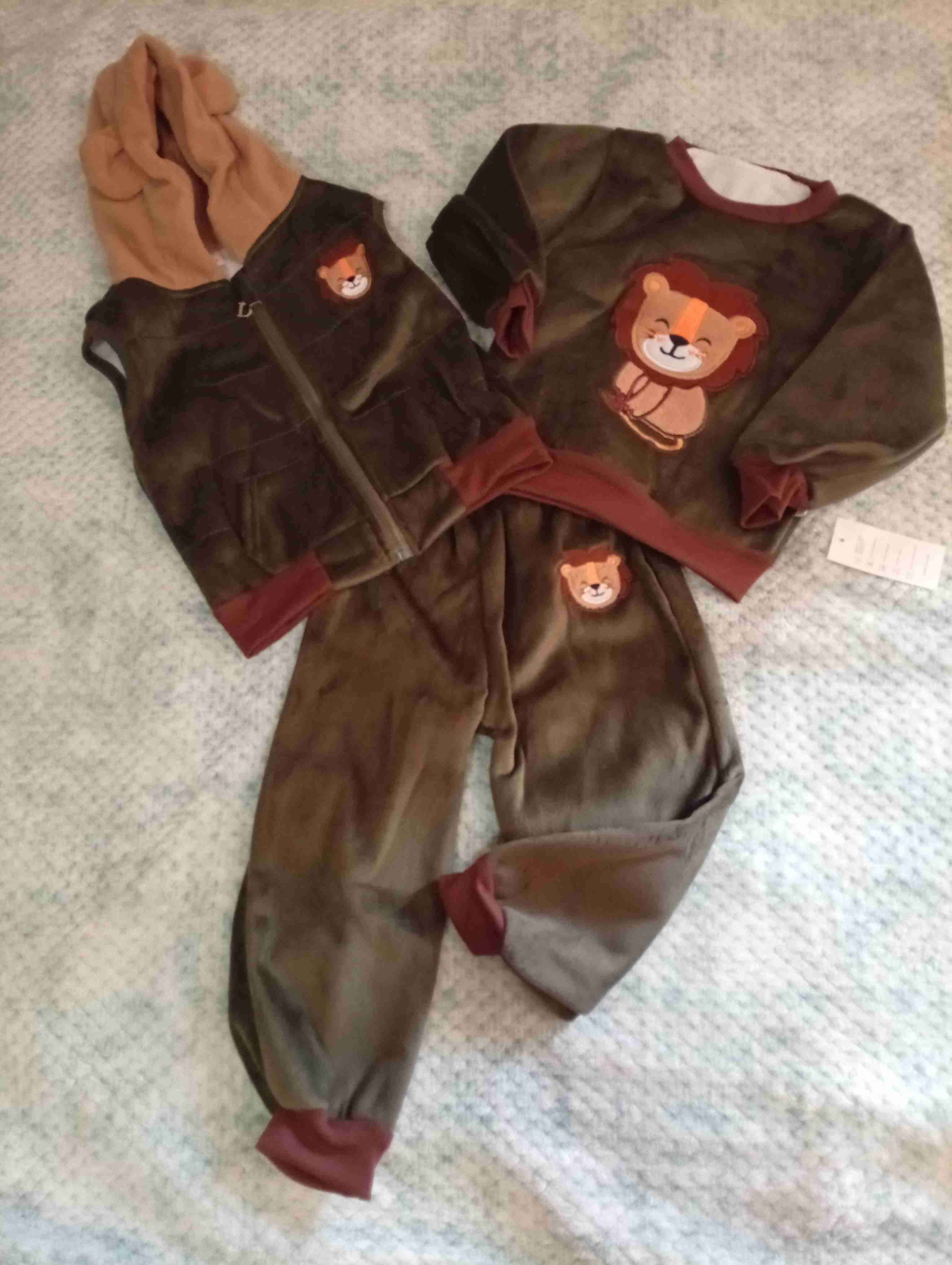 Conjunto infantil café con león - miniatura 3