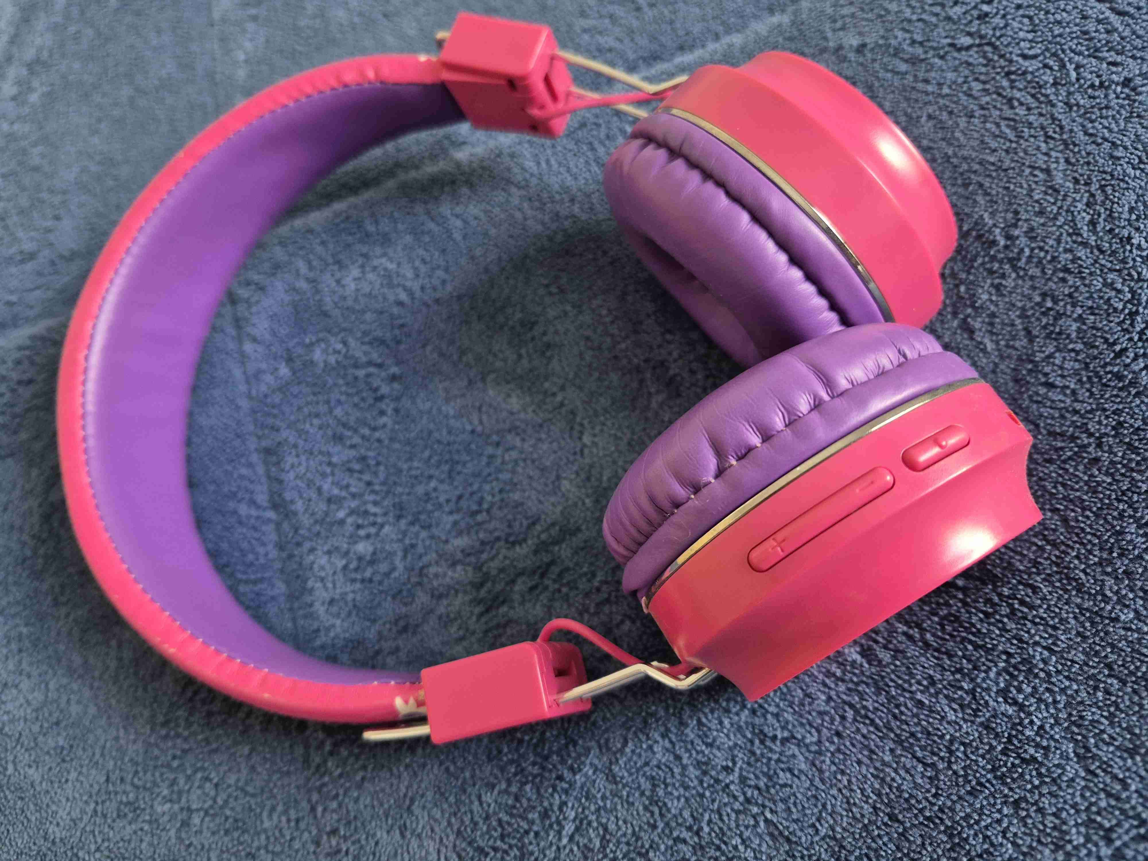 Auriculares rosados con cable - miniatura 3