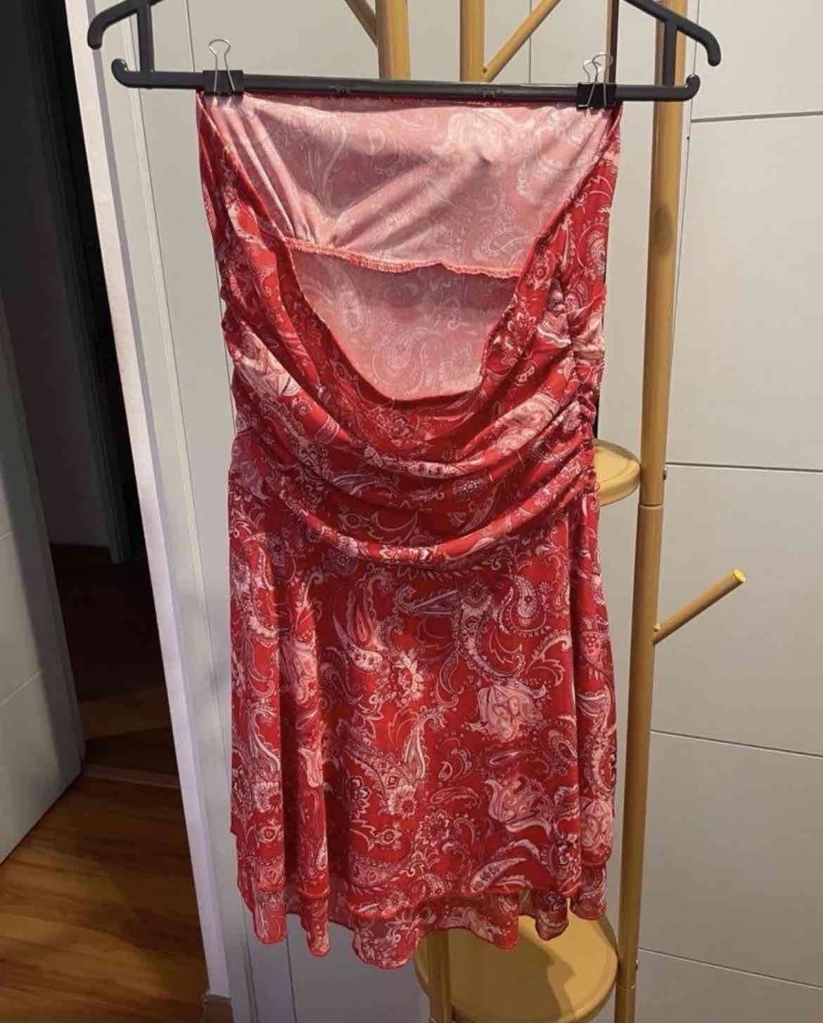 Vestido rojo estampado paisley - miniatura 3