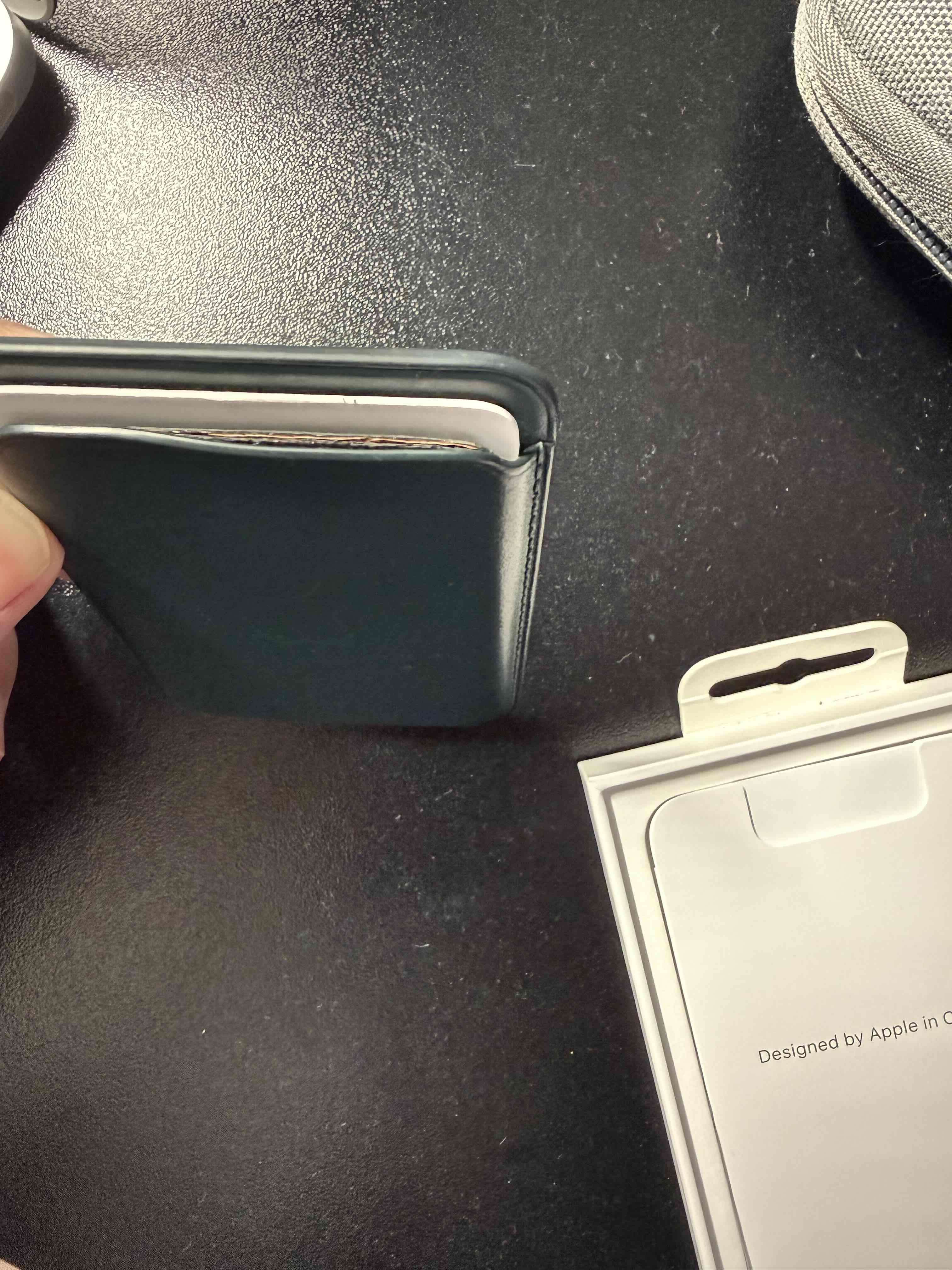 Cartera de cuero iPhone MagSafe - miniatura 3