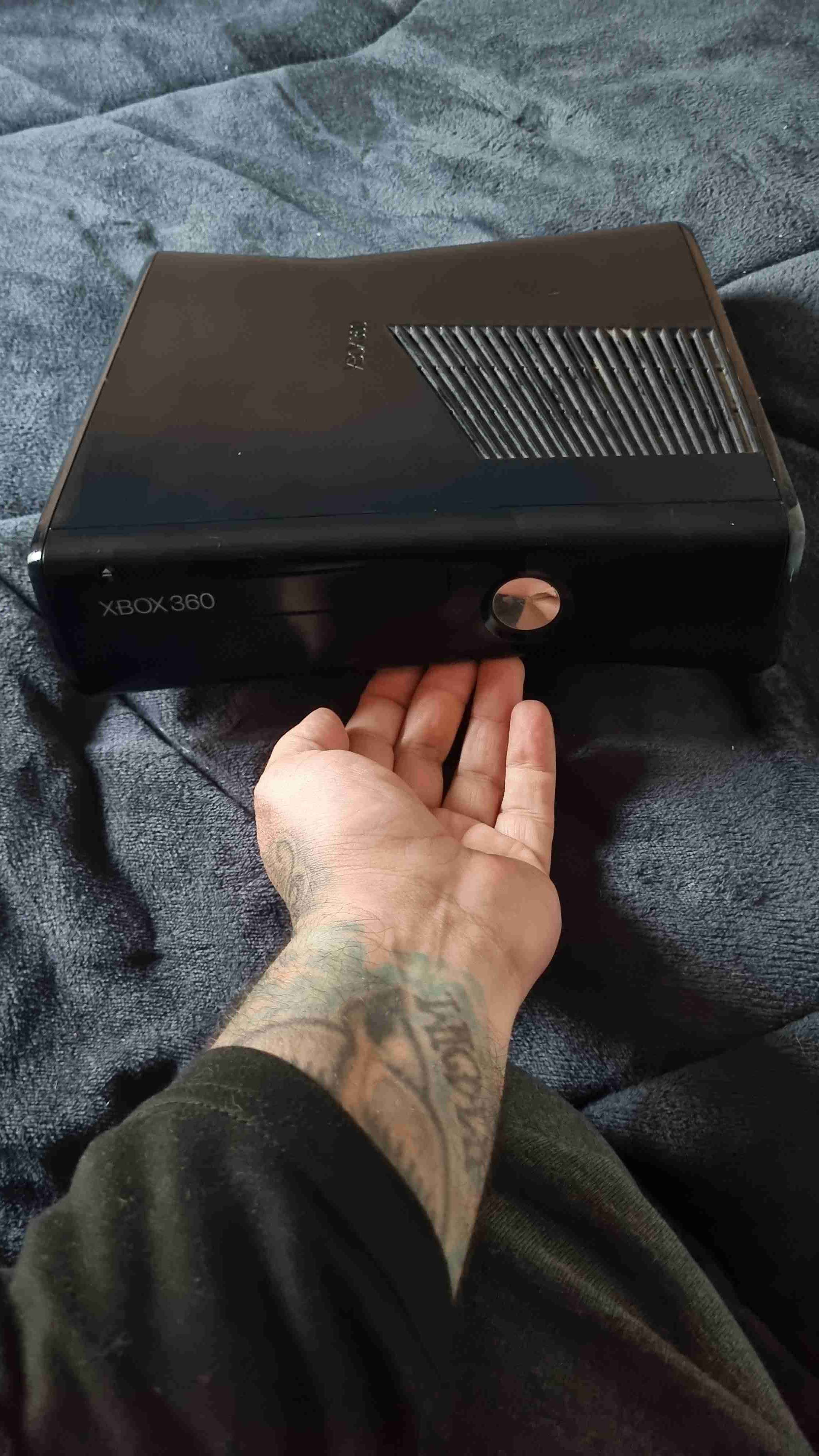 Consola Xbox 360 usada - miniatura 1