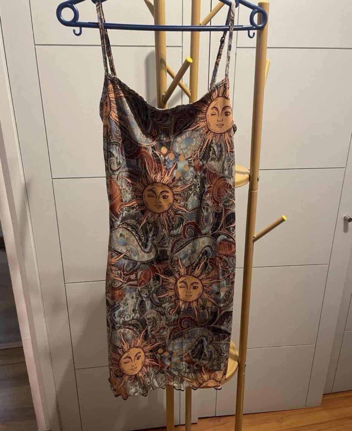 Vestido veraniego estampado sol - miniatura 1