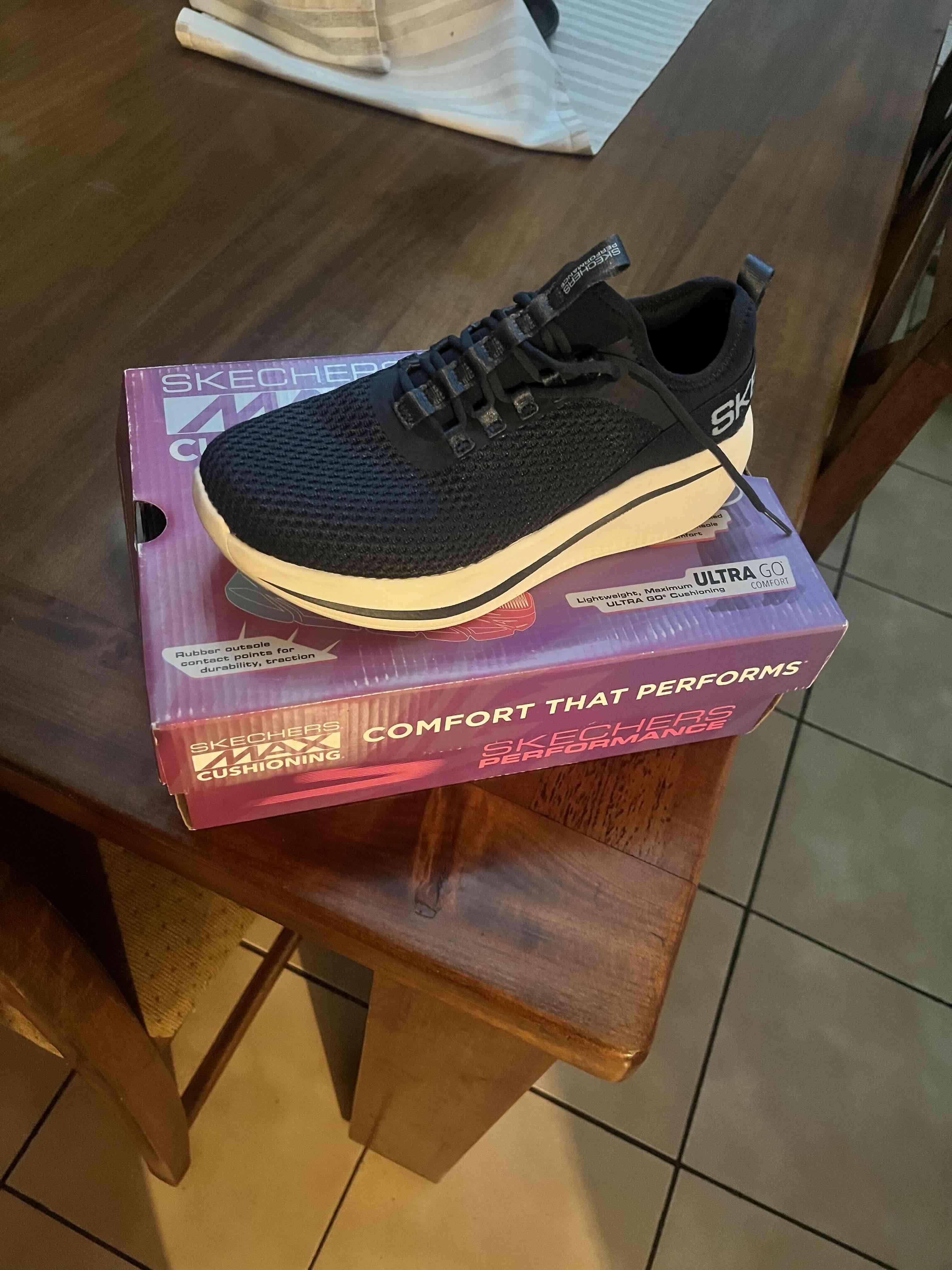 Zapatillas Skechers Max Cushioning - miniatura 2