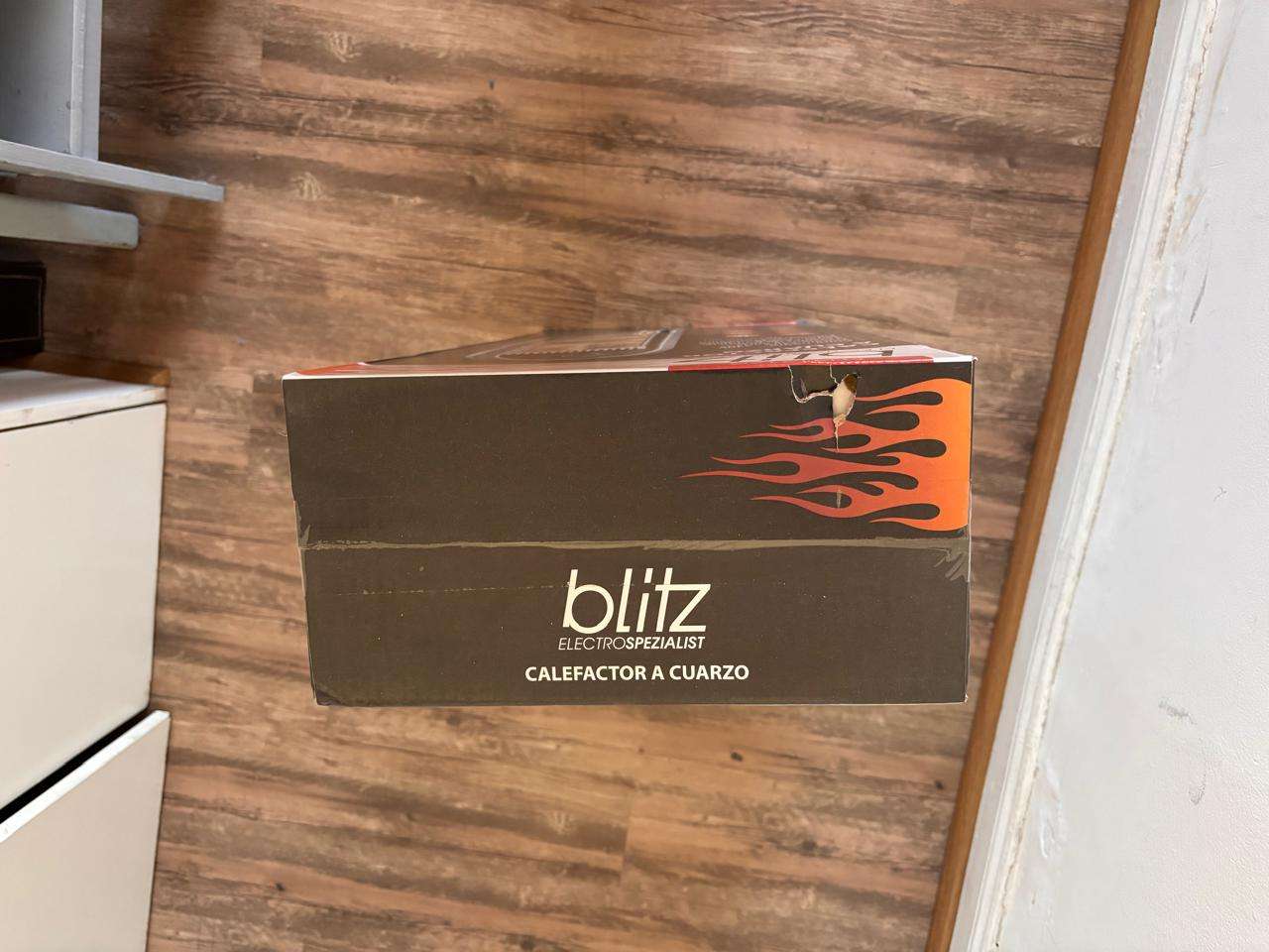 Calefactor a cuarzo Blitz negro - miniatura 2