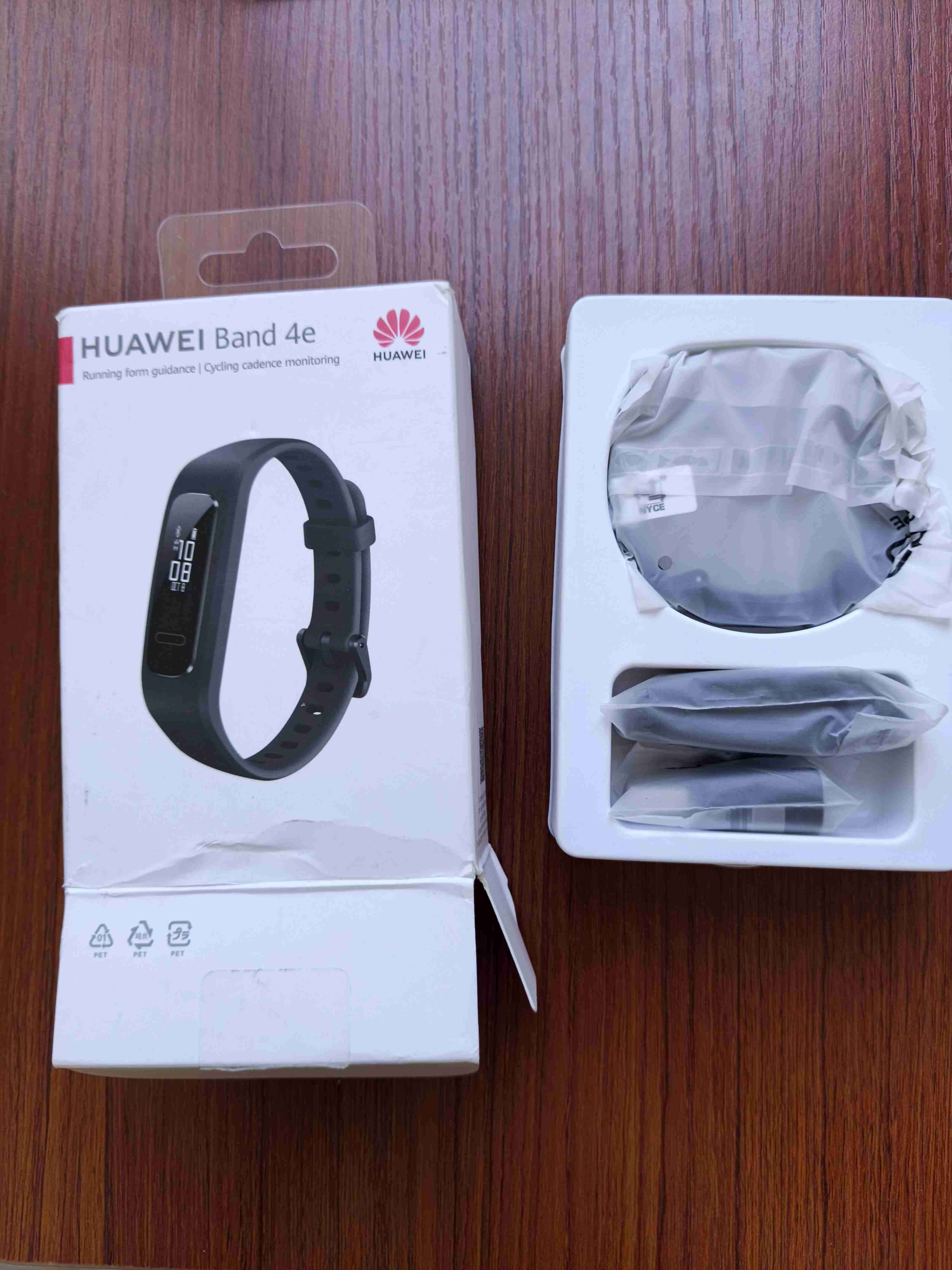 Pulsera Huawei Band 4e negra sin uso - miniatura 2