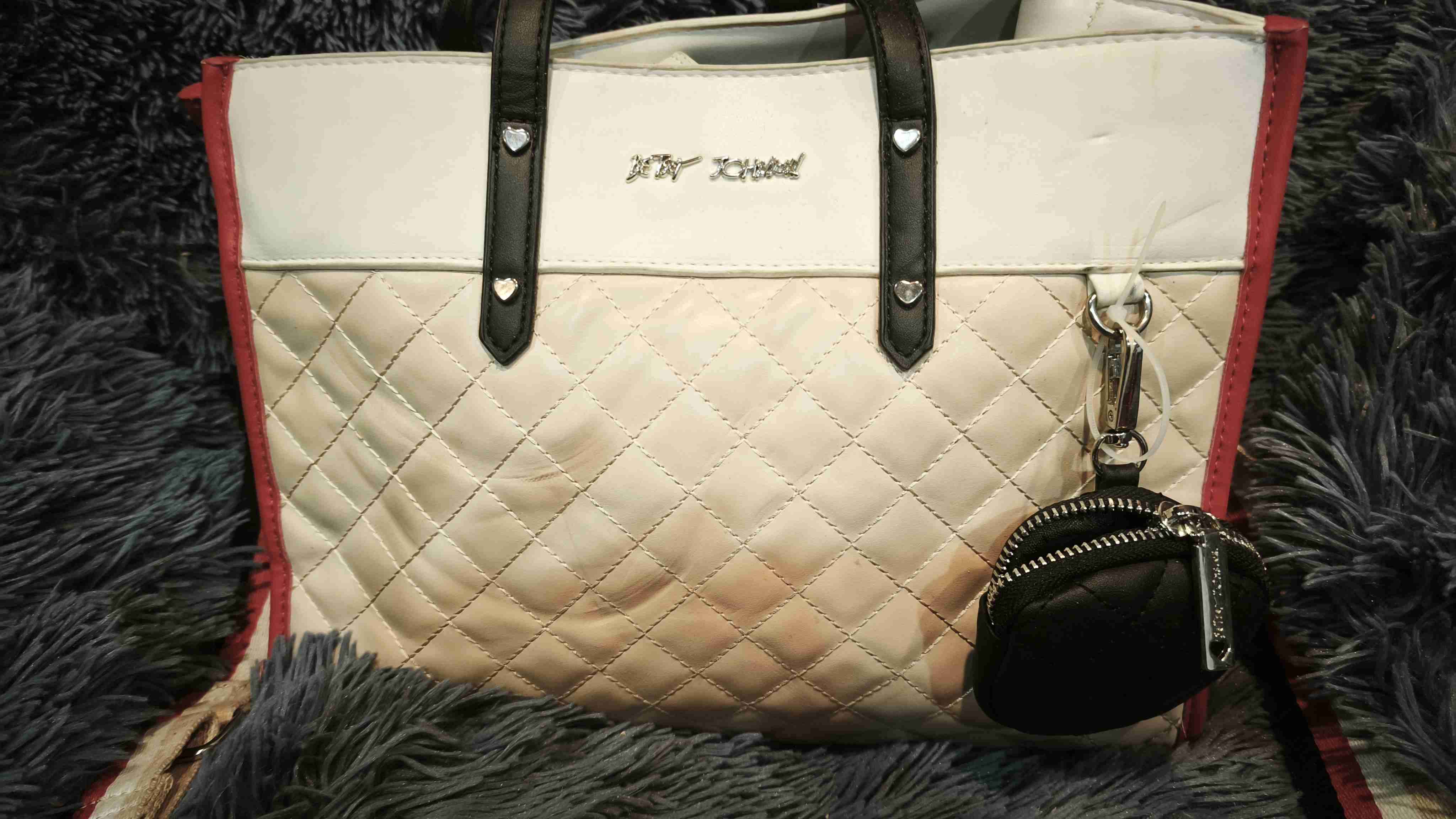 Cartera acolchada beige Betsy Johnson - miniatura 2