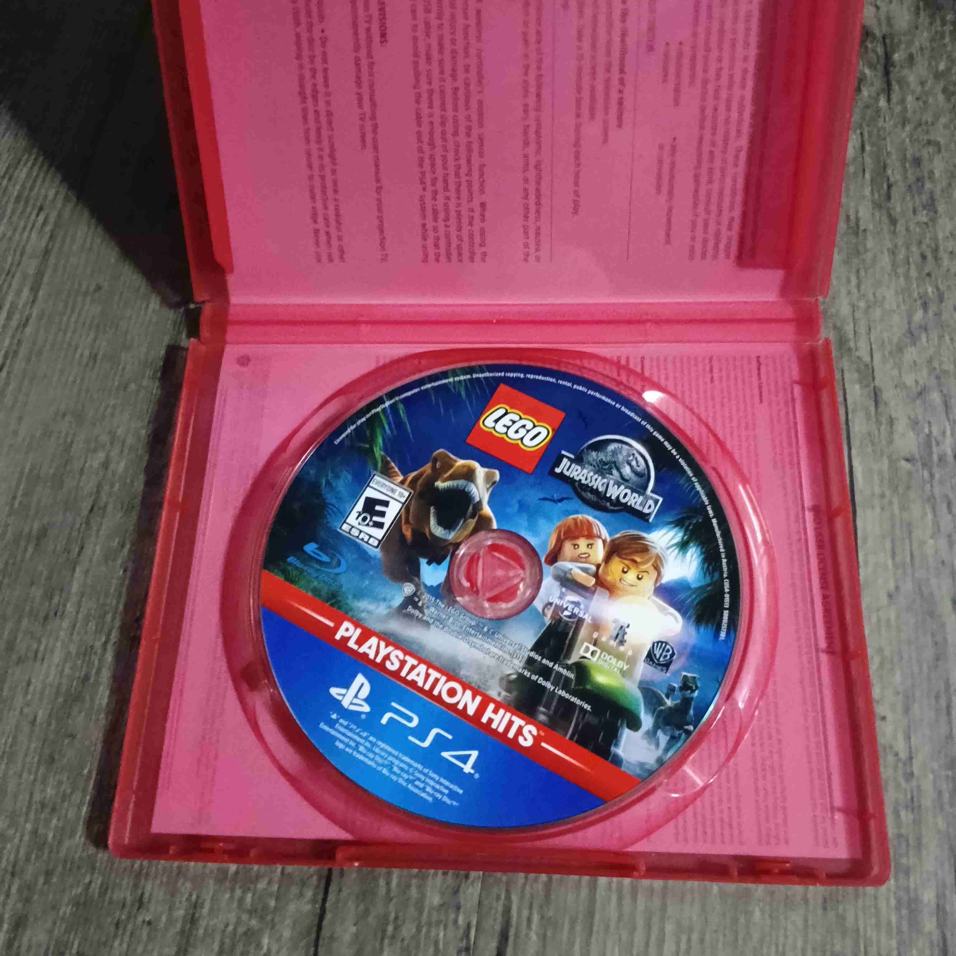 Juego PS4 Lego Jurassic World - miniatura 2