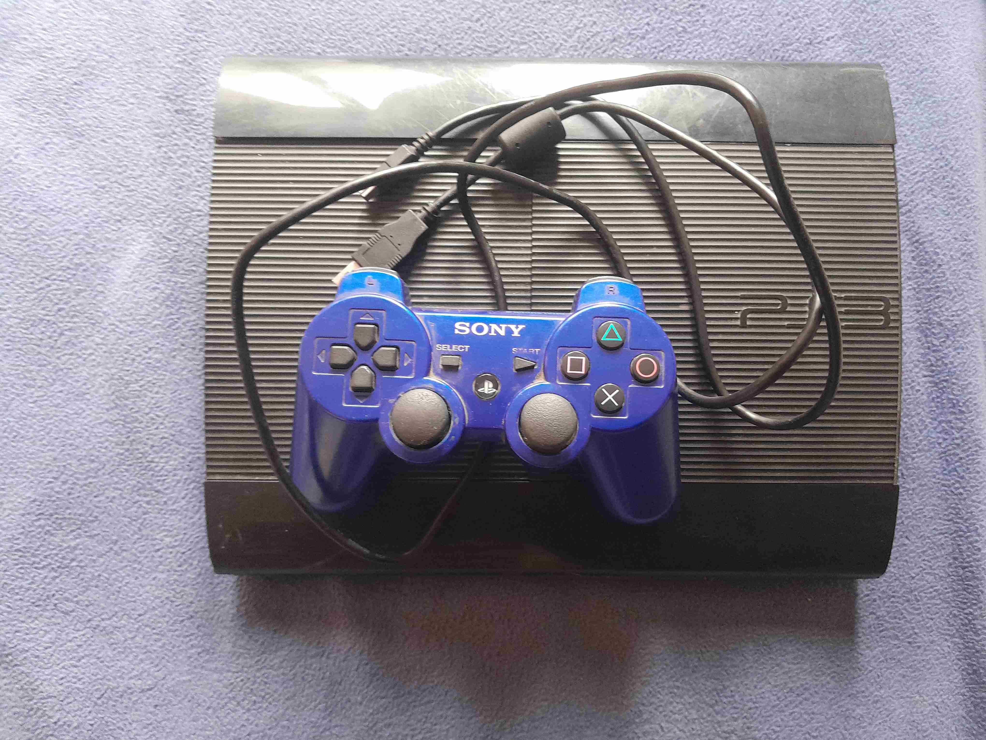Consola PS3 + control azul + gta - miniatura 2