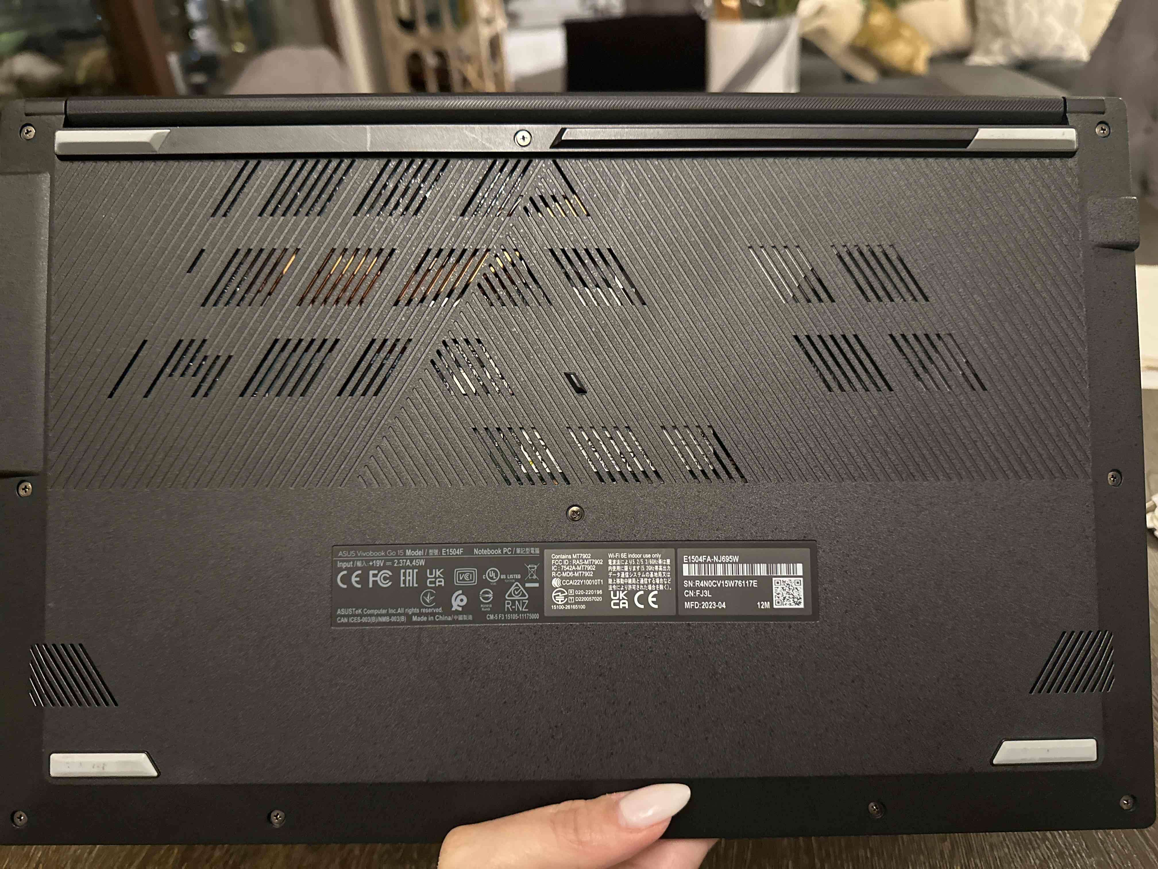 Laptop ASUS Vivobook 14 pulgadas - miniatura 4