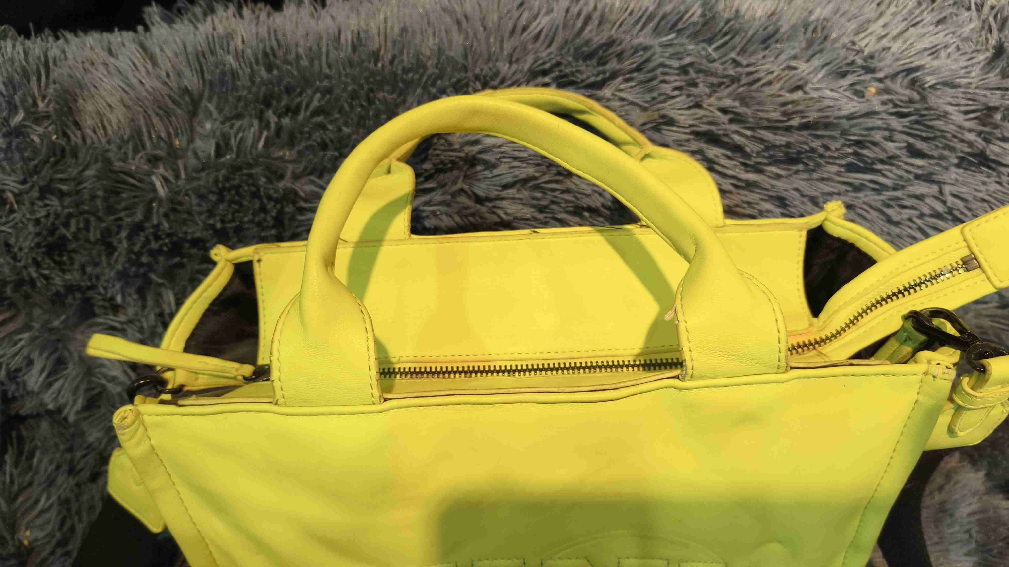 Tote amarilla DKNY - miniatura 3