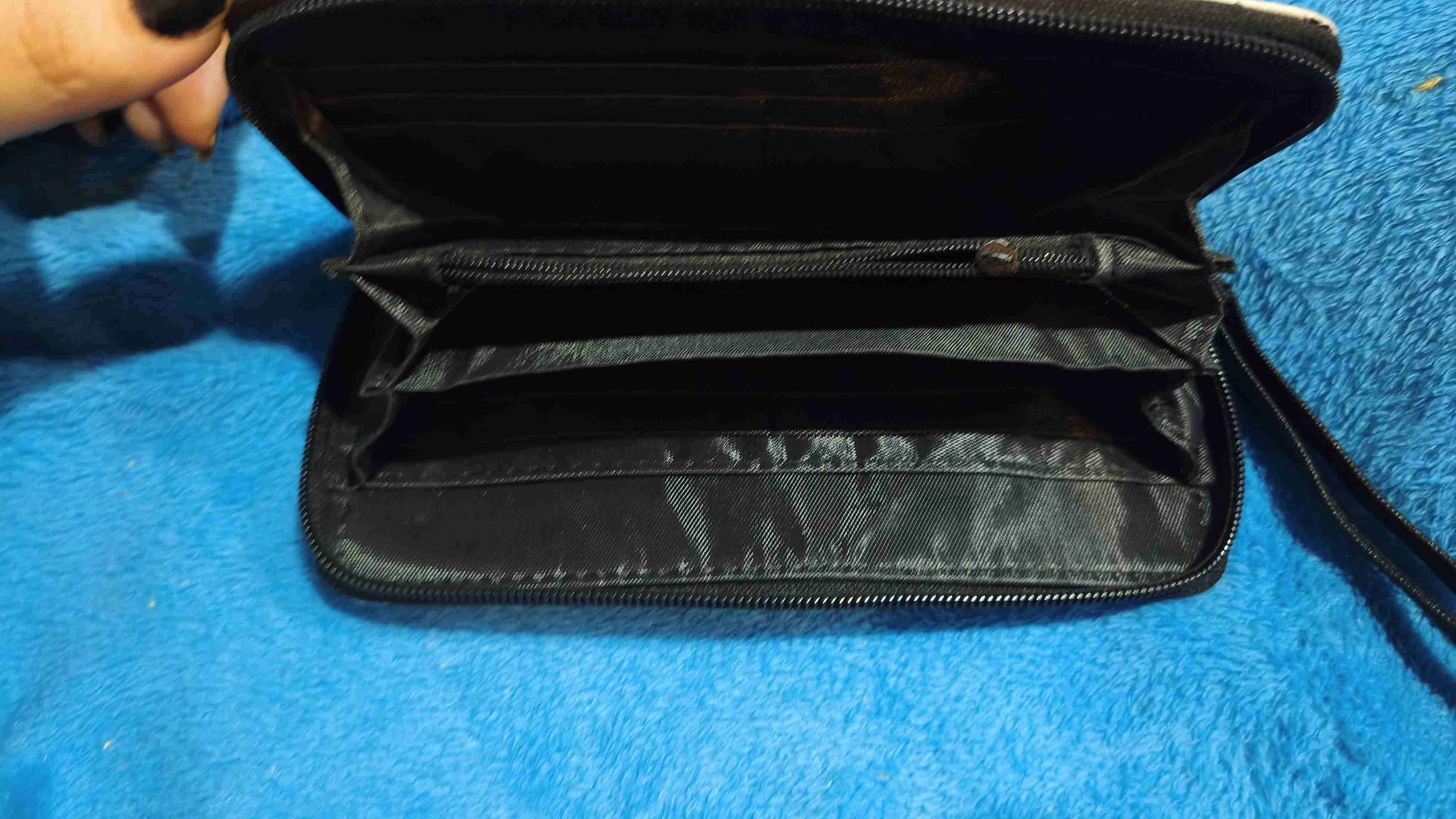 Billetera XOXO estampado gris y negro - miniatura 4