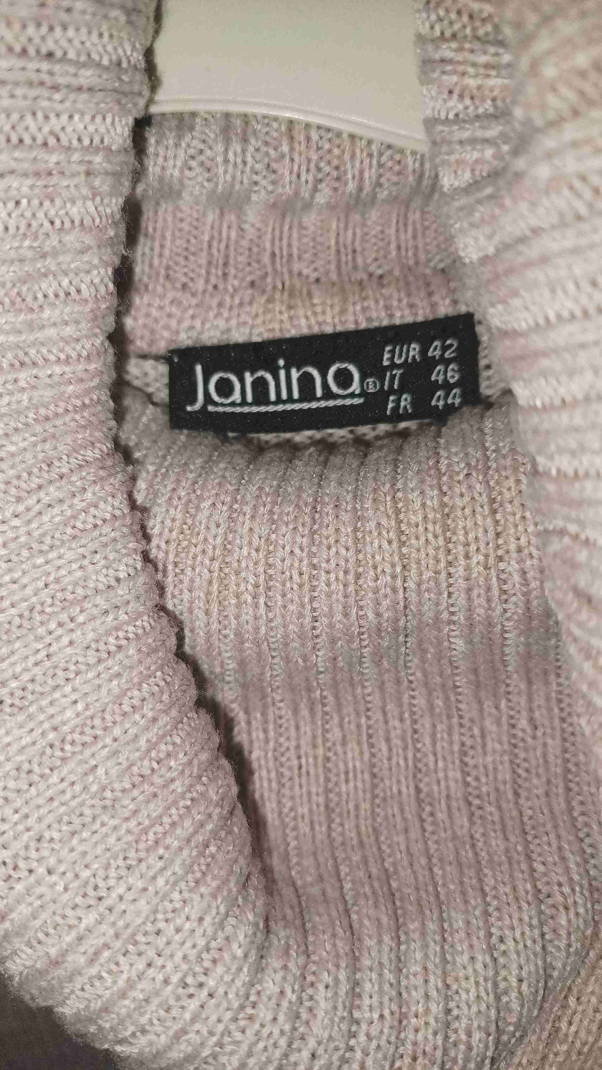 Suéter cuello alto beige - miniatura 3