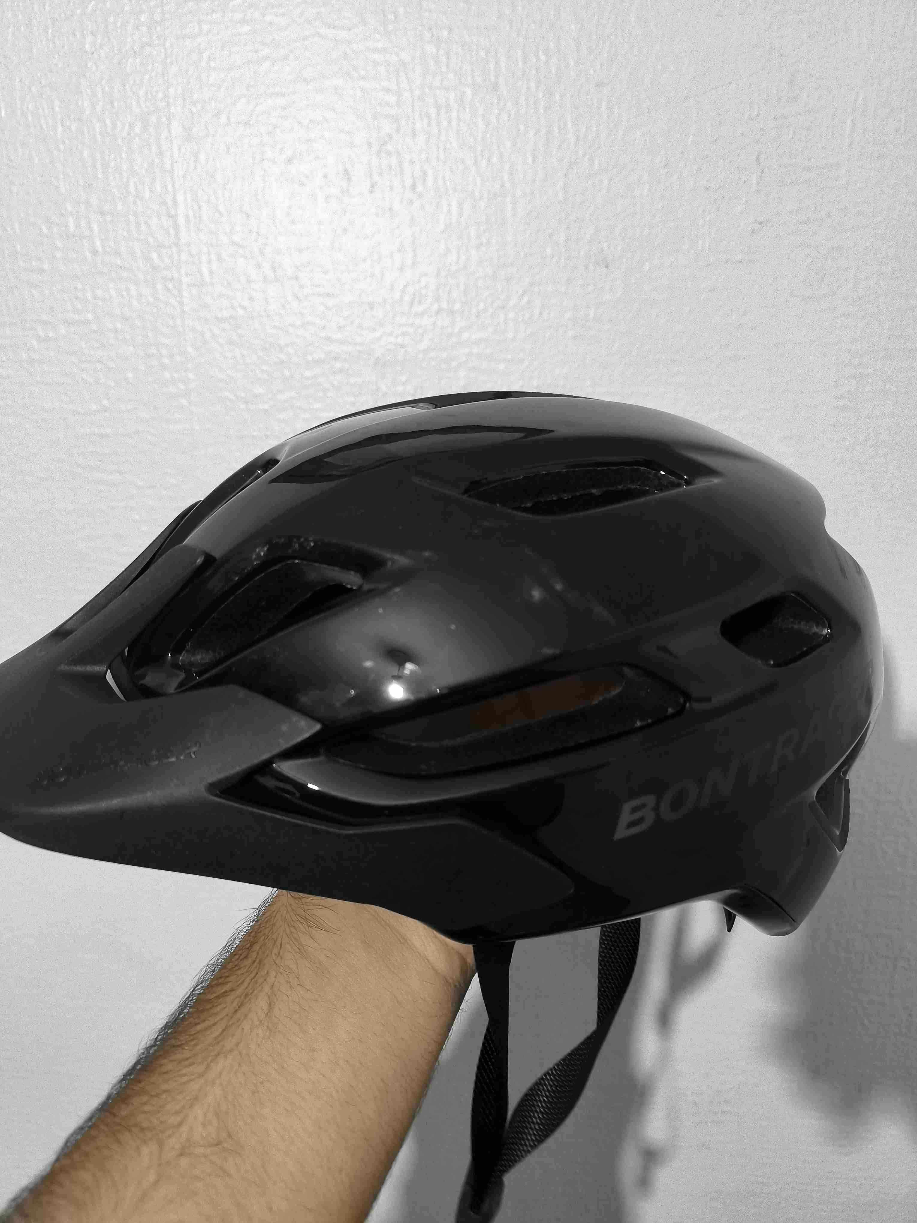Casco negro Bontrager para ciclismo - miniatura 1