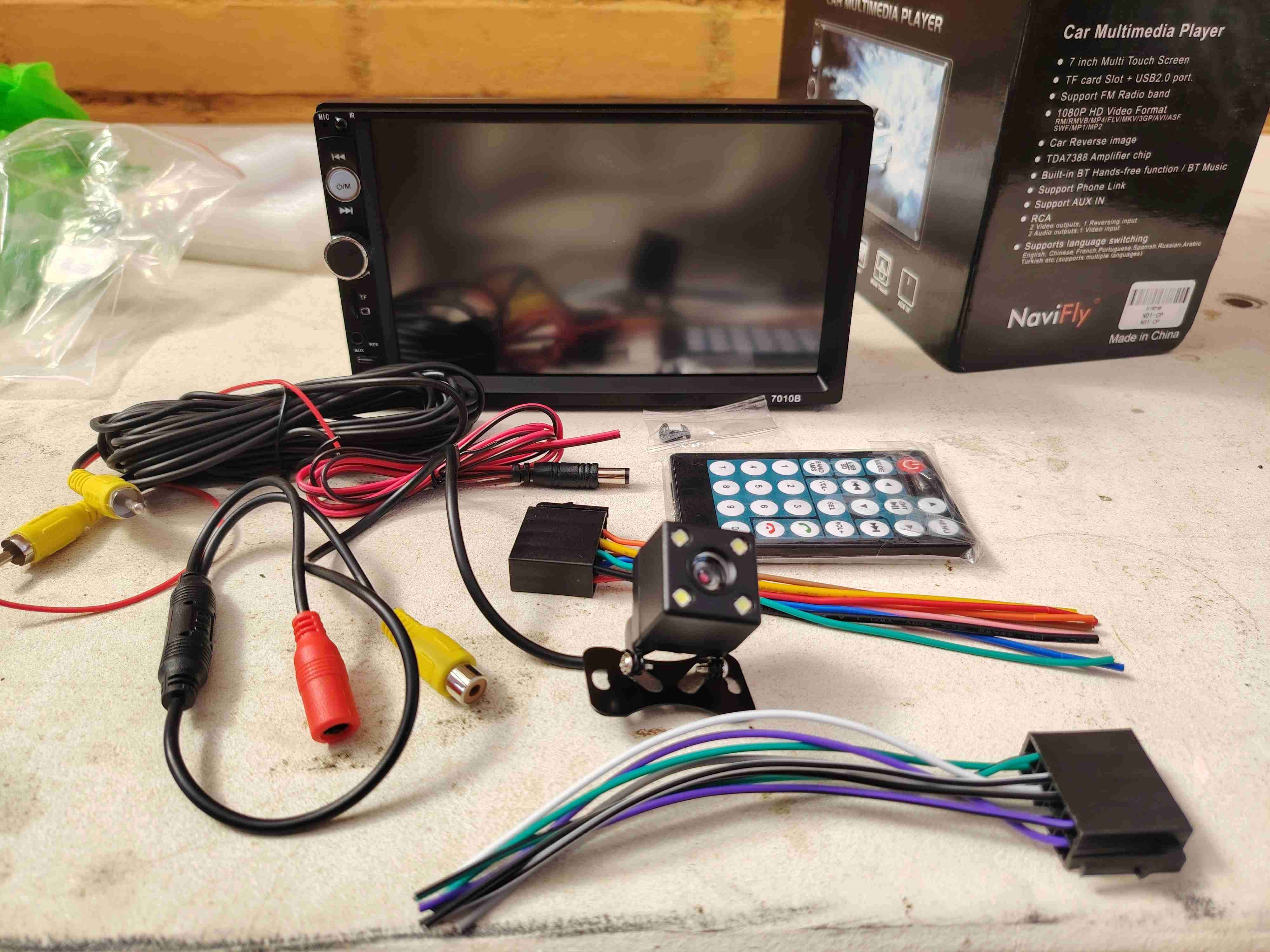 Pantalla táctil para auto 7 pulgadas - miniatura 2