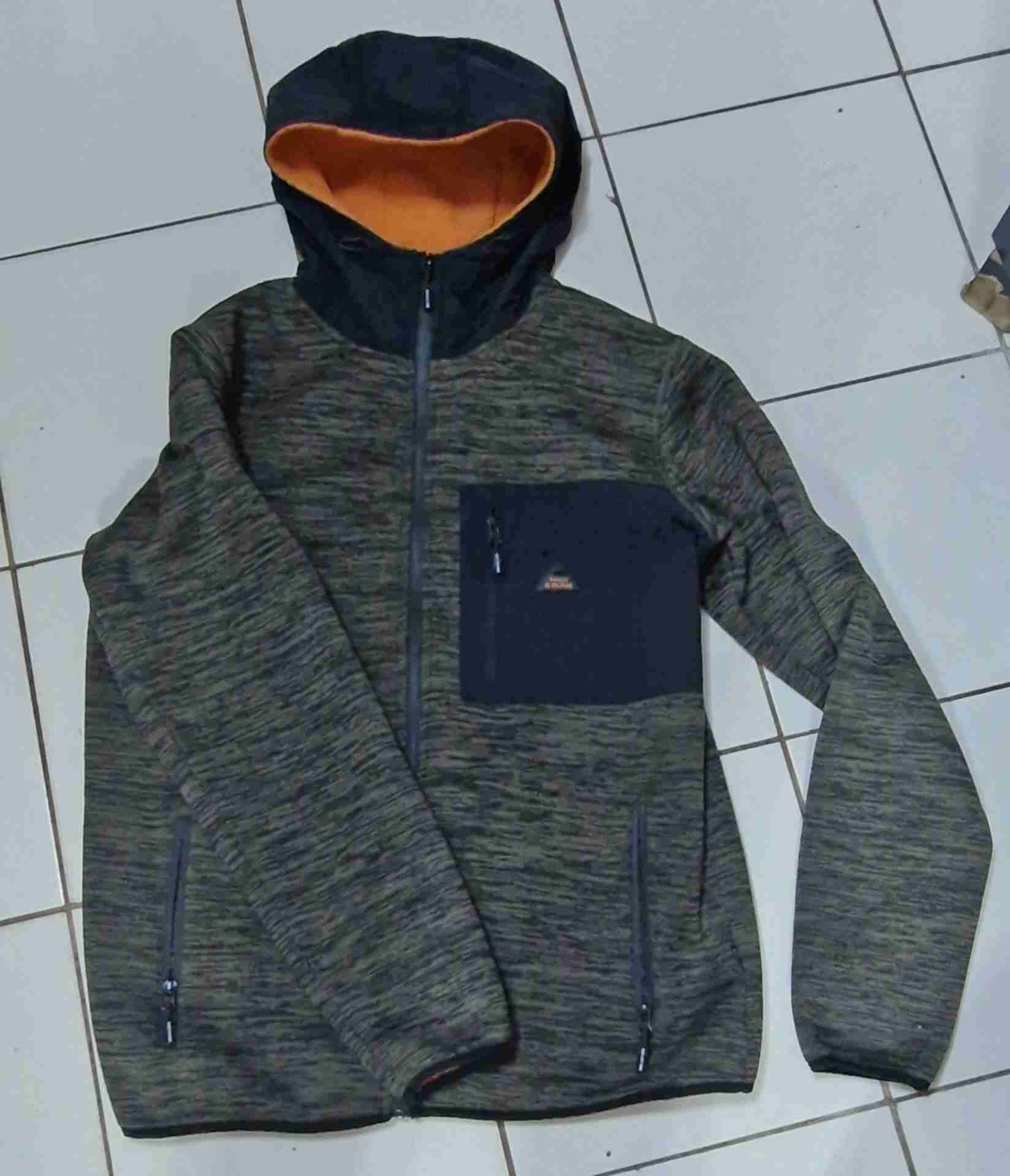 Chaqueta de hombre con capucha - miniatura 1