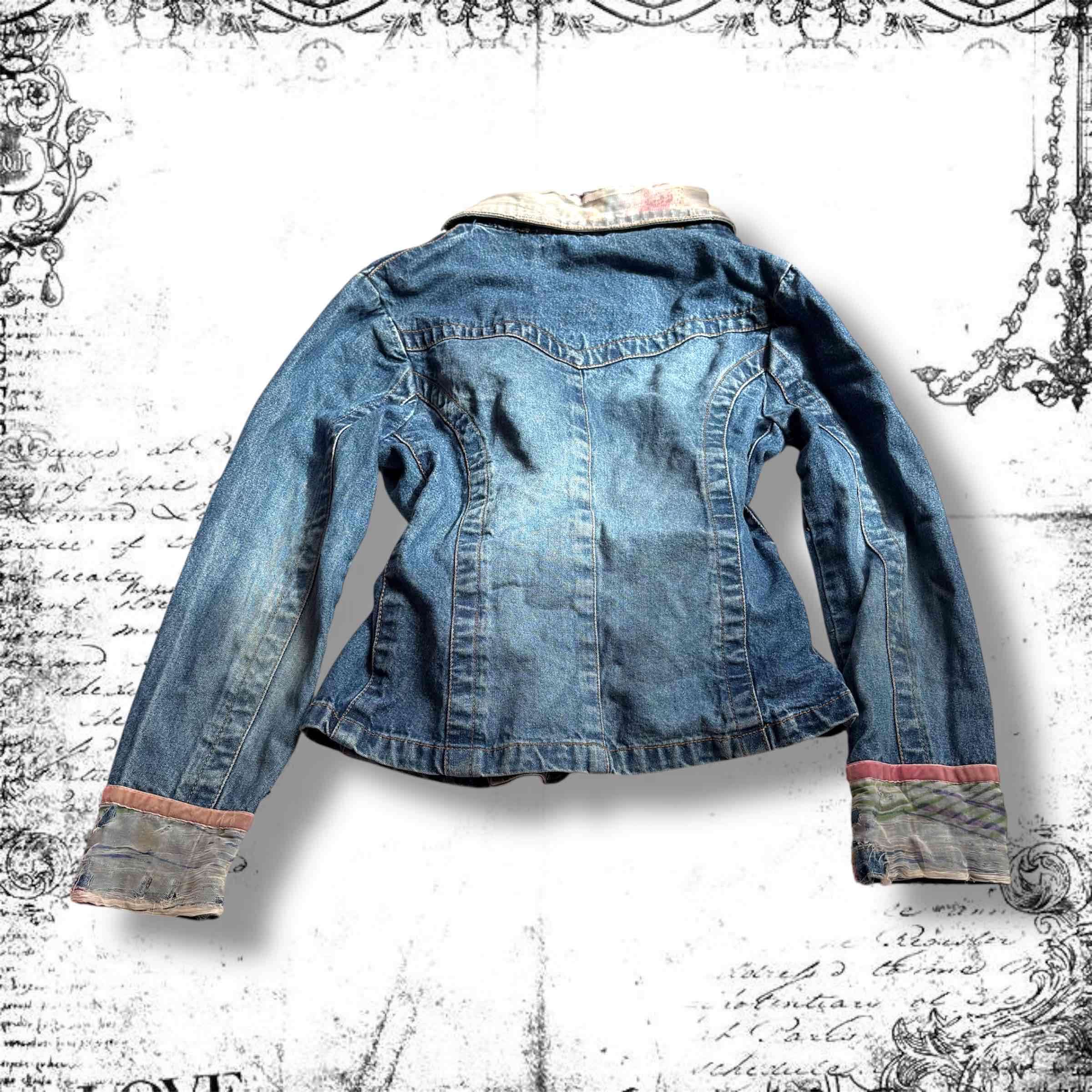 Chaqueta de mezclilla con parches - miniatura 2