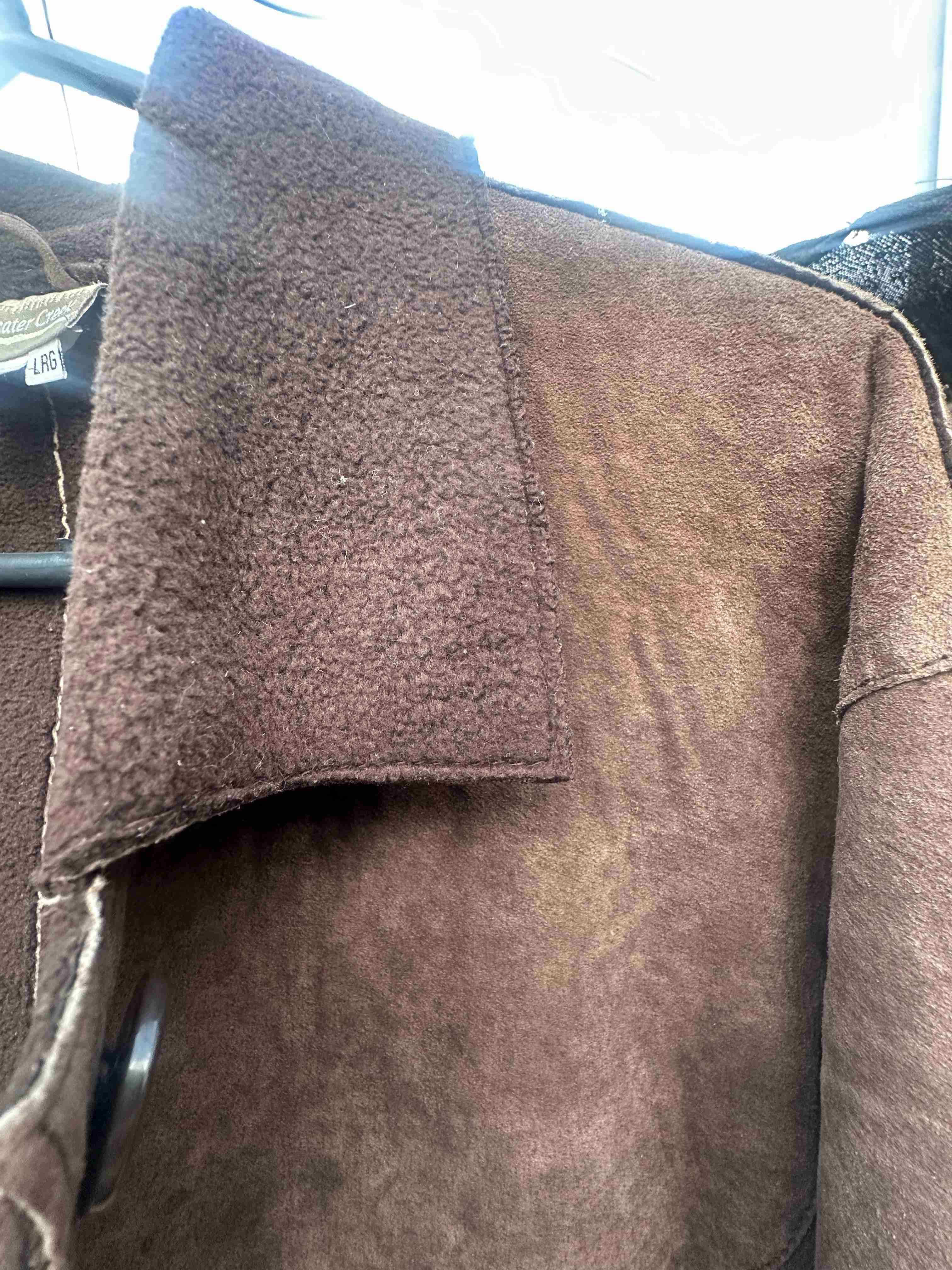 Abrigo de cuero marrón gamuza - miniatura 5