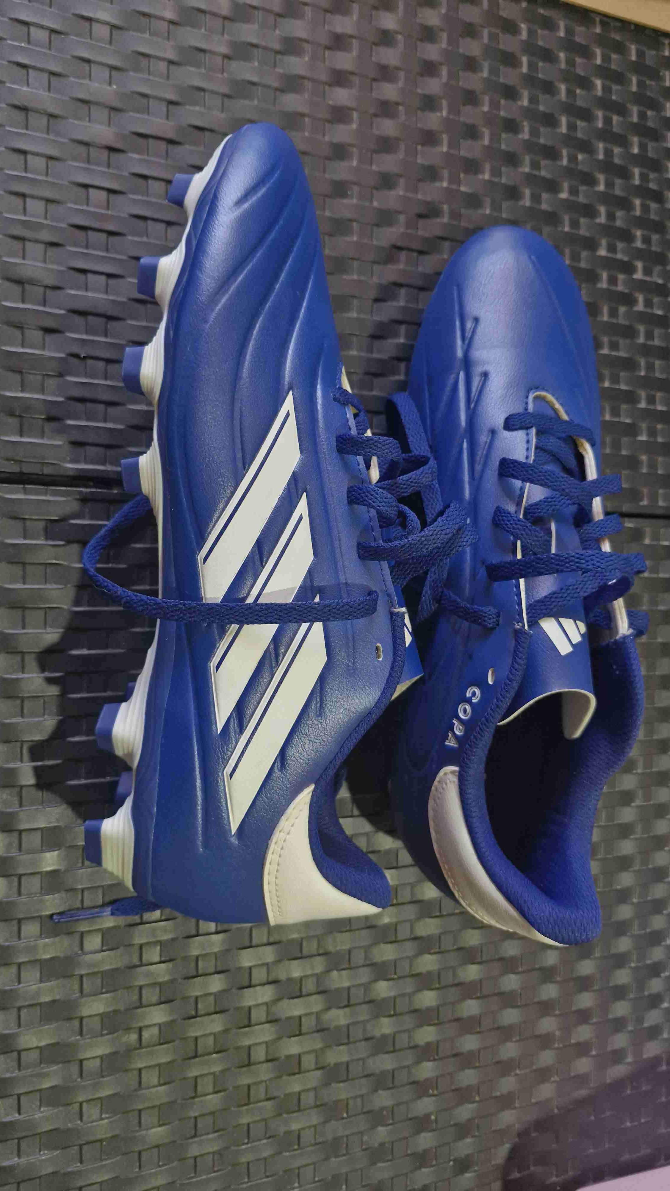 Zapatos de fútbol adidas - miniatura 1