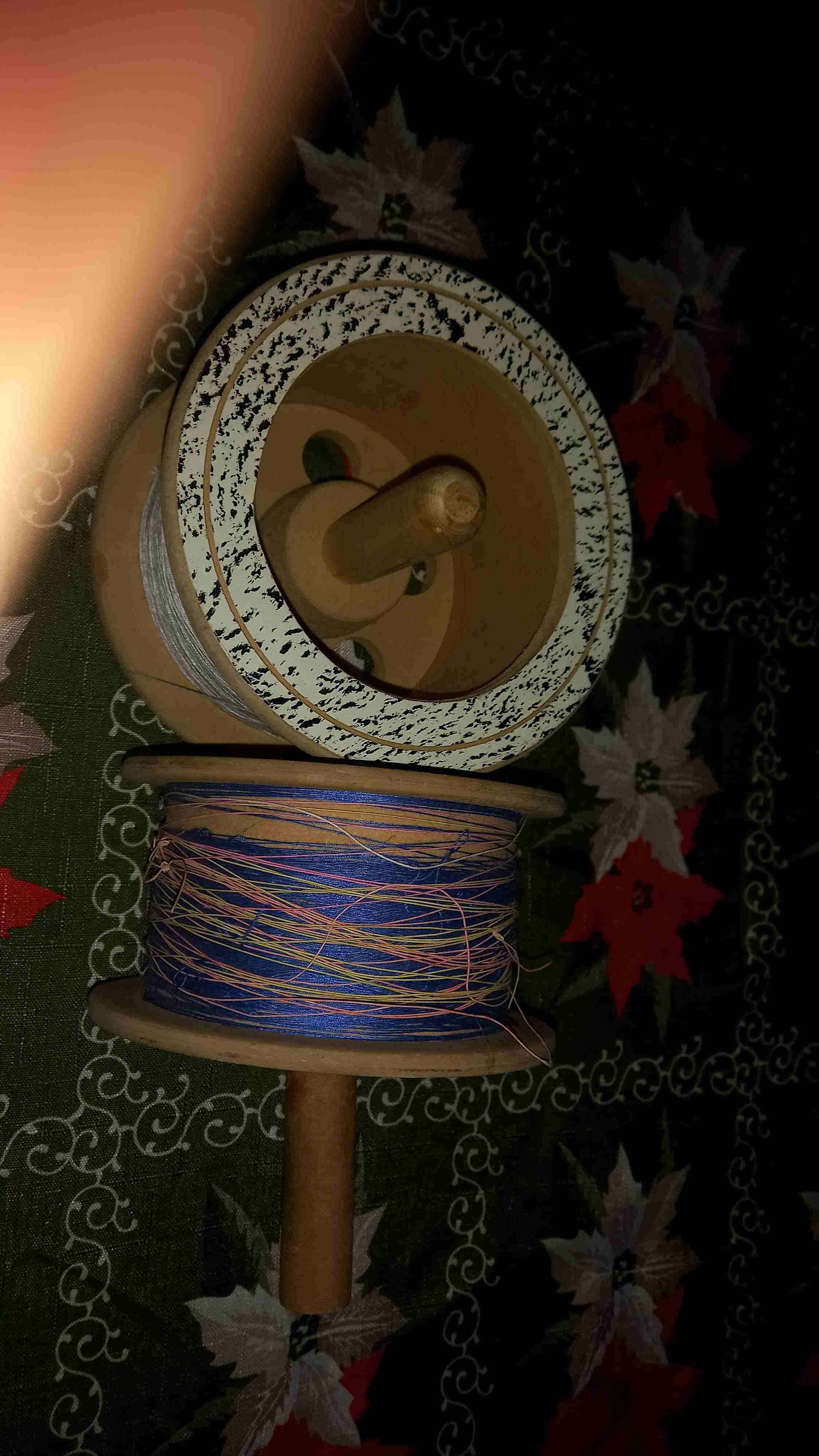 Carretes de hilo antiguos - miniatura 2