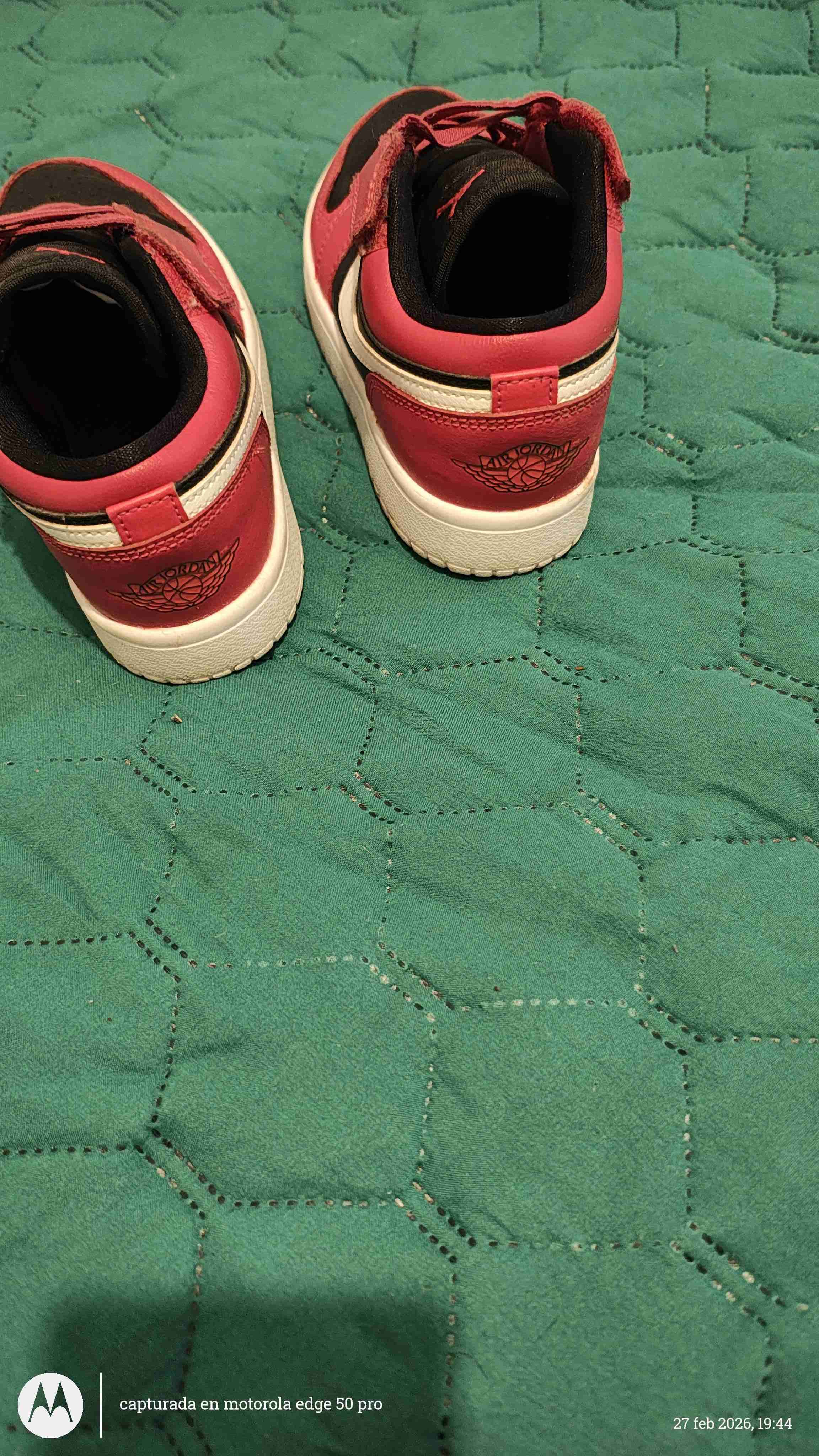 Zapatillas Air Jordan rojas - miniatura 3