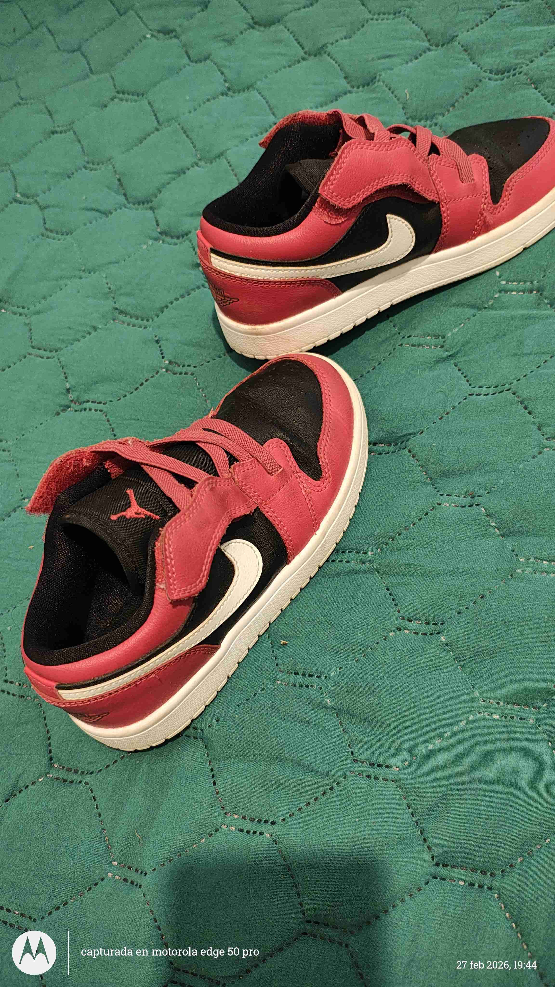 Zapatillas Air Jordan rojas - miniatura 4