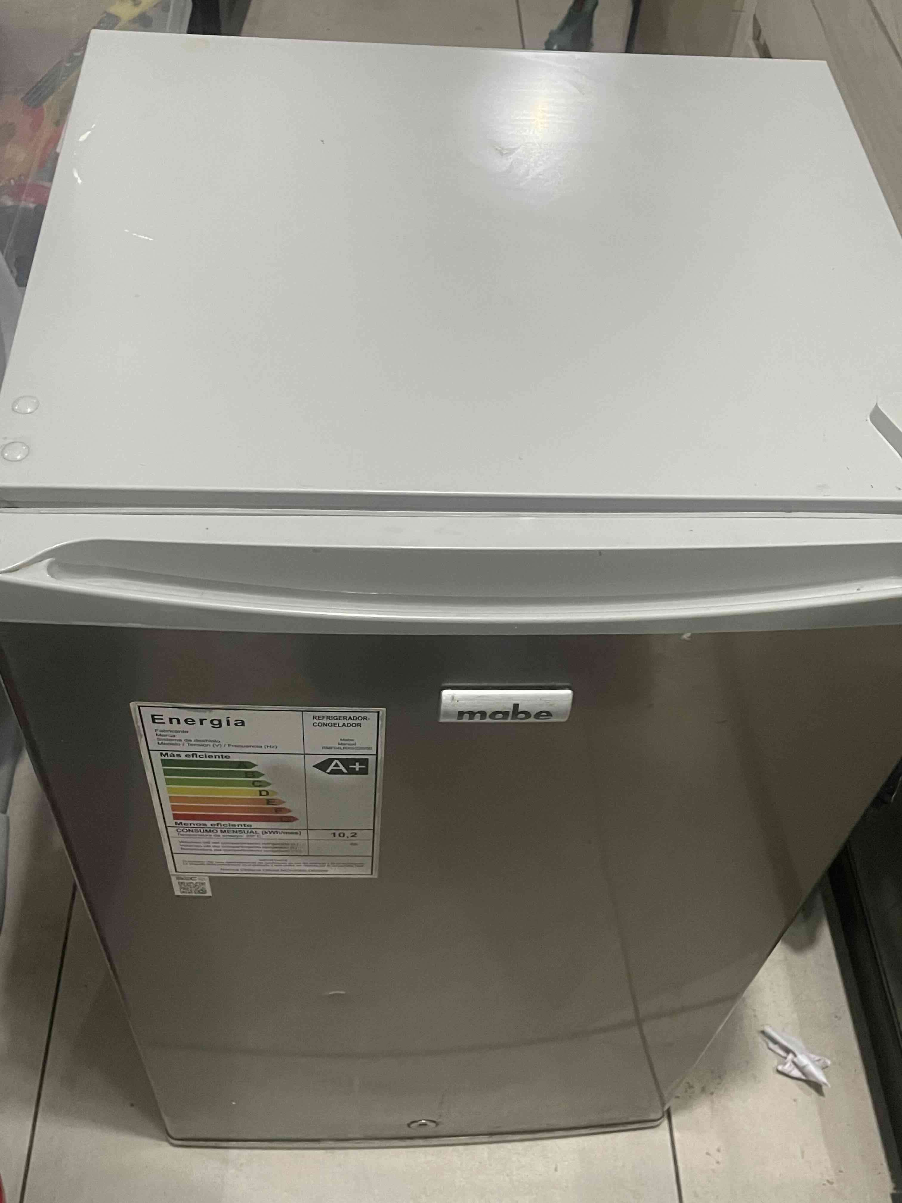 Refrigerador Mabe compacto A+ - miniatura 4