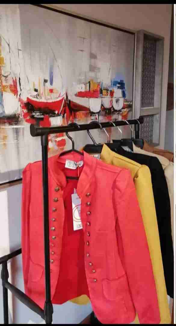 Chaqueta estilo militar con botones metálicos - miniatura 4