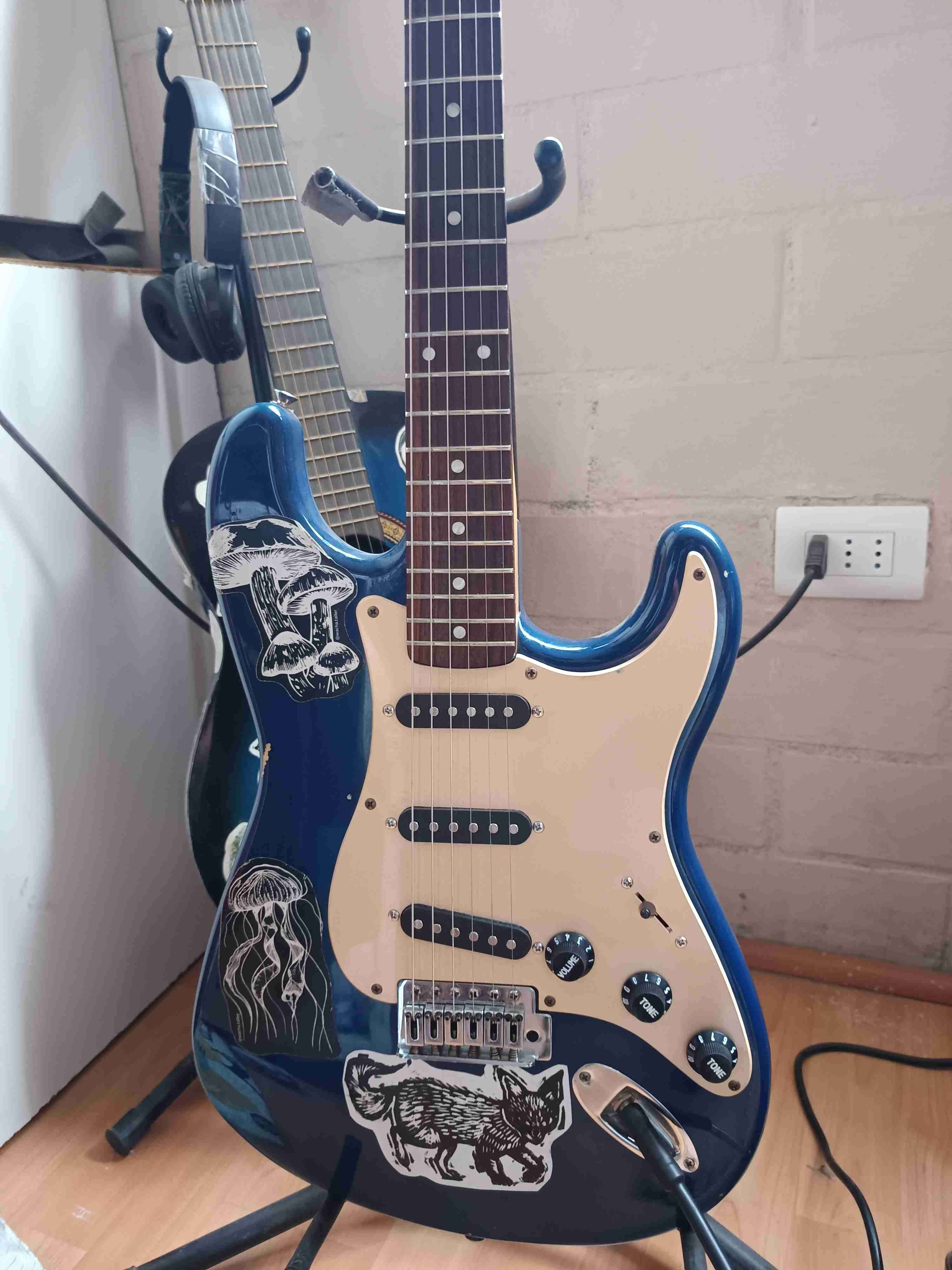 Stratocaster Squier 20 aniversary - miniatura 1