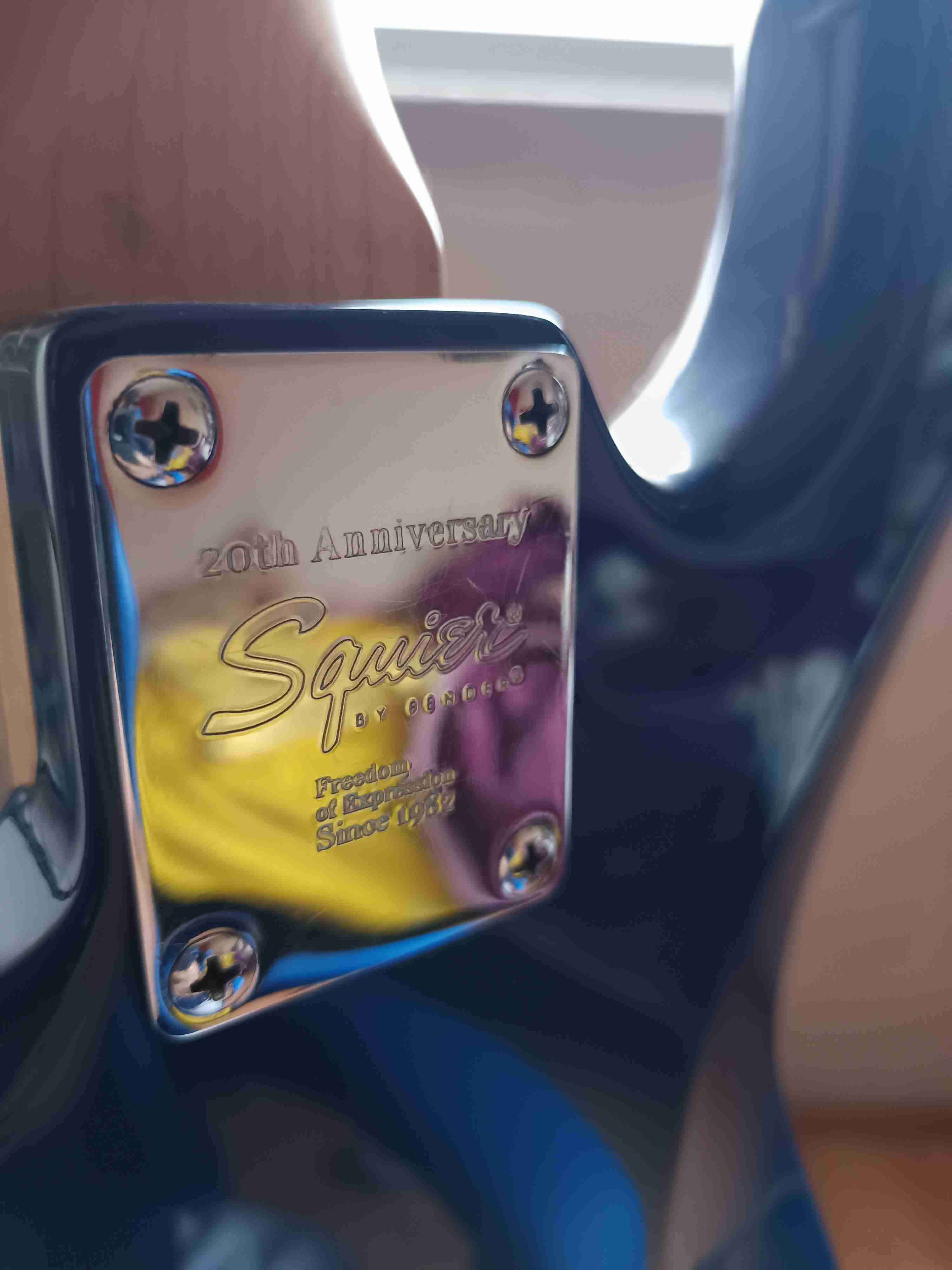 Stratocaster Squier 20 aniversary - miniatura 3