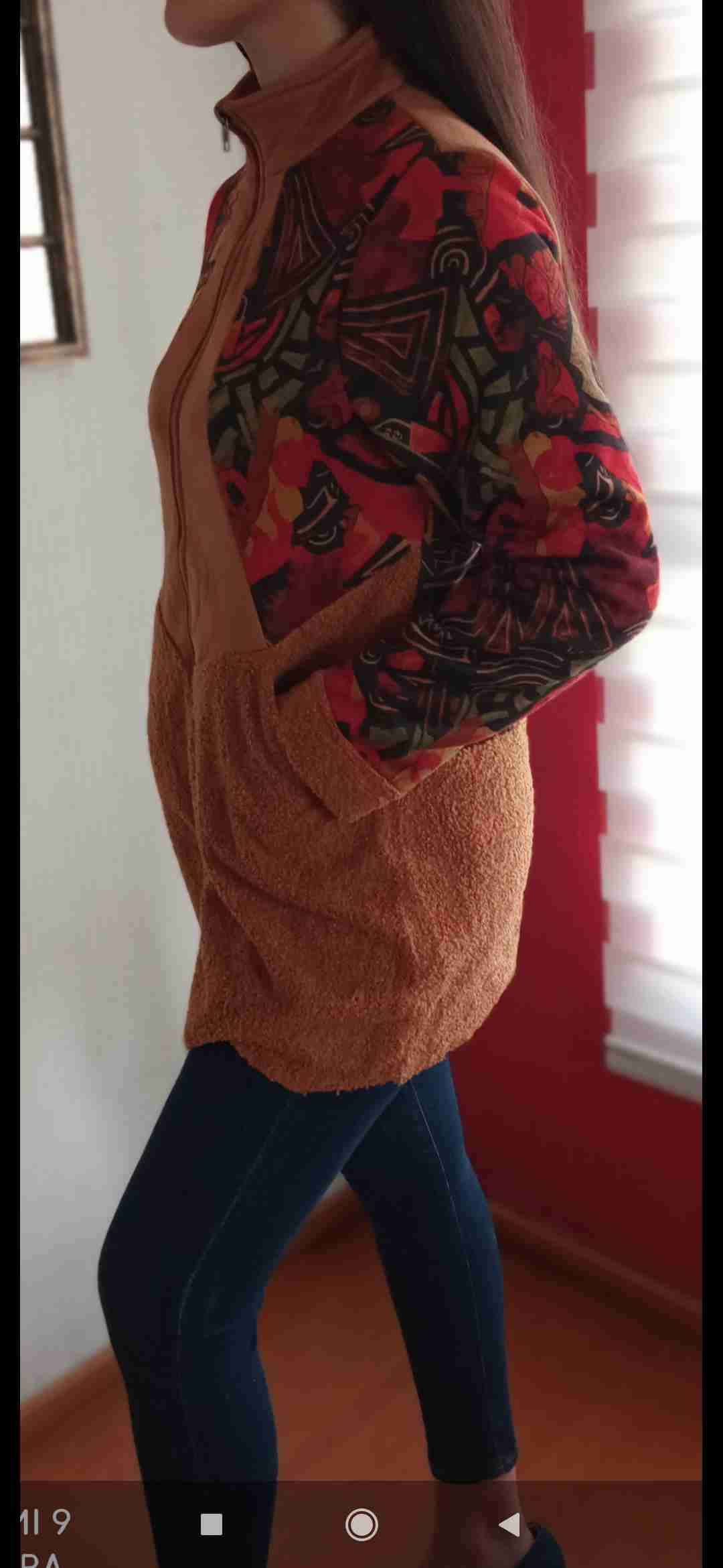 Chaqueta simil gamuza con diseño étnico - miniatura 3