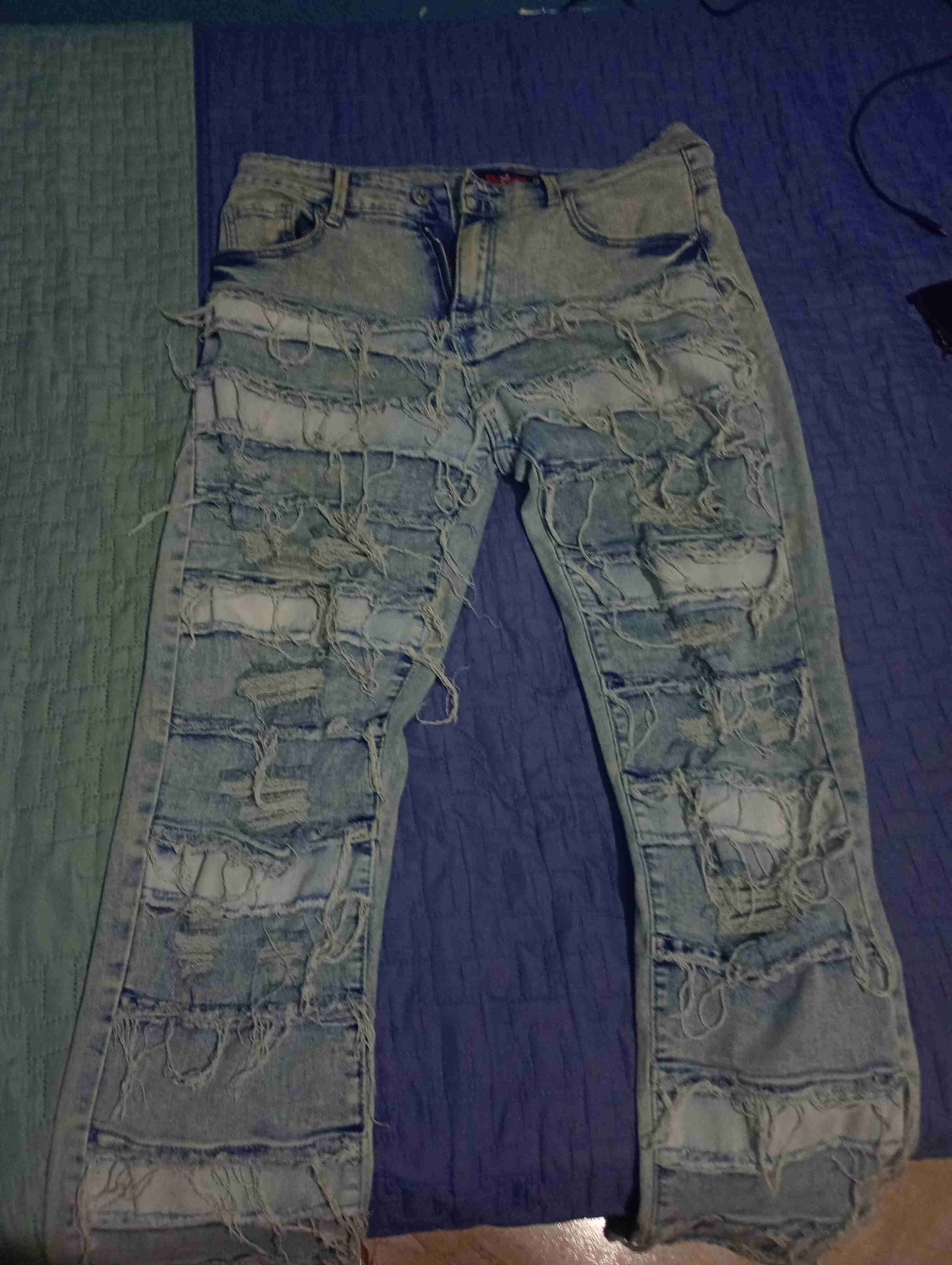 Jeans rotos estilo desgastado