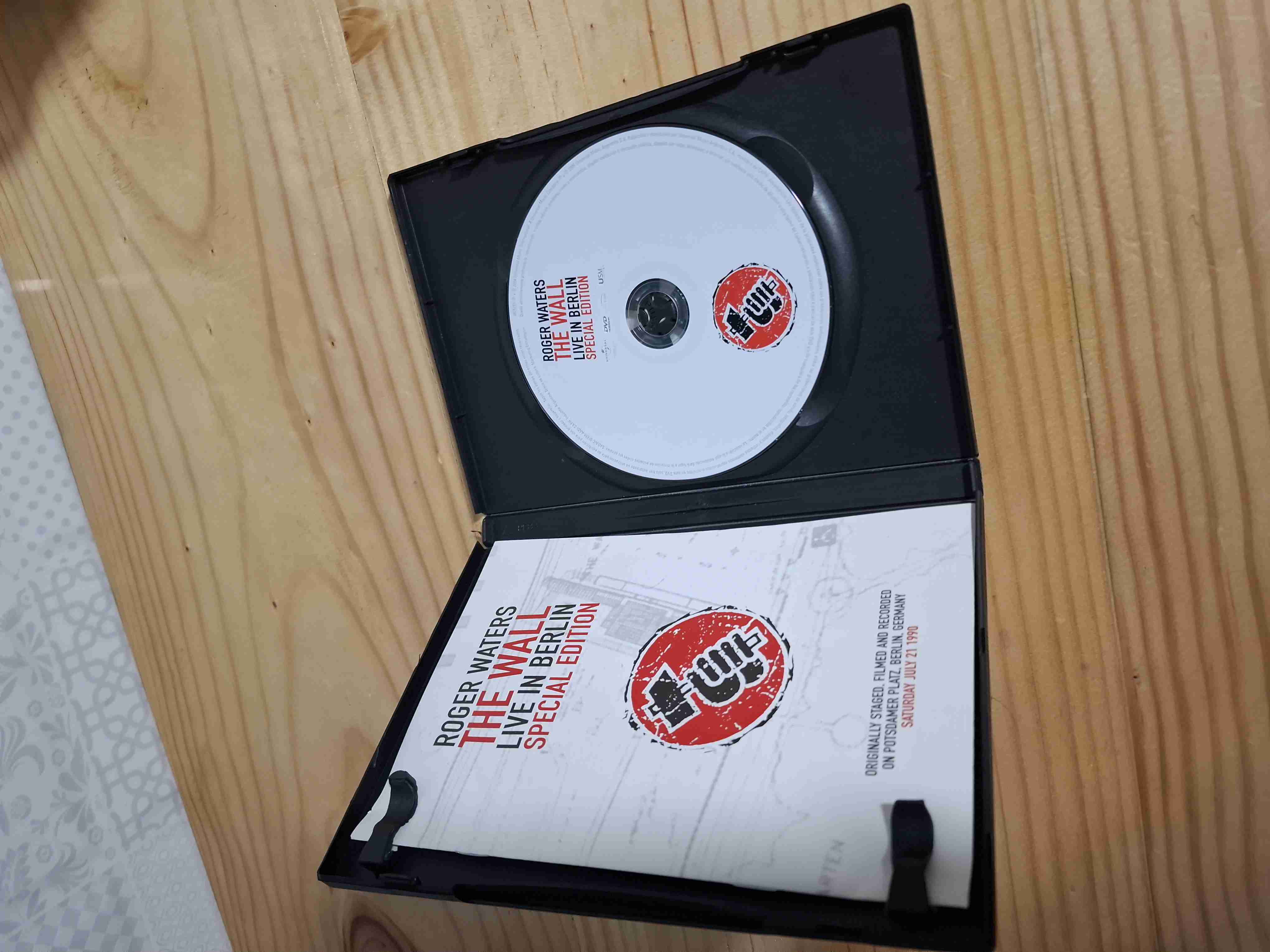 DVD Roger Waters The Wall en Berlín - miniatura 2