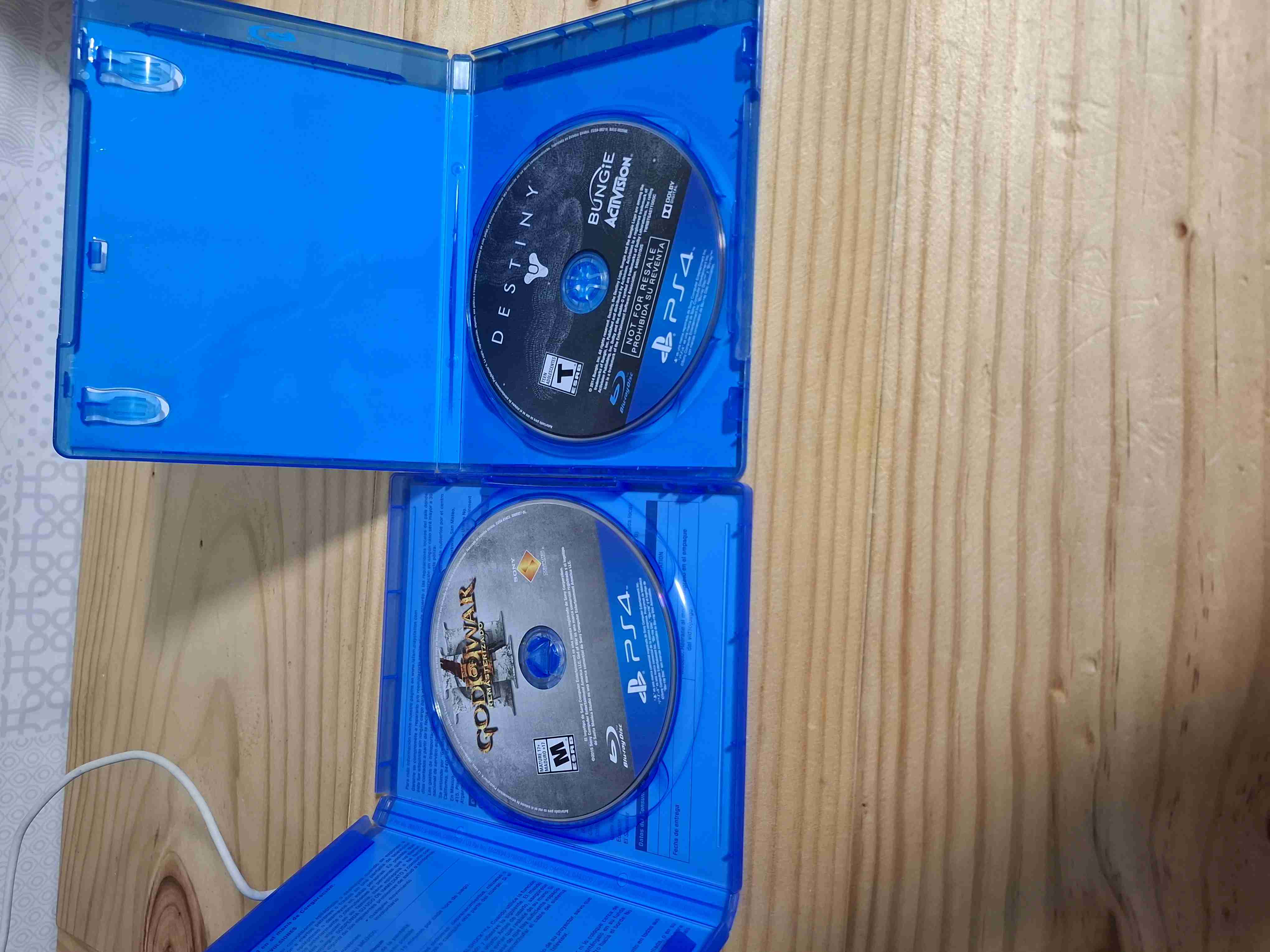 Juegos PS4: God of War y Destiny - miniatura 2