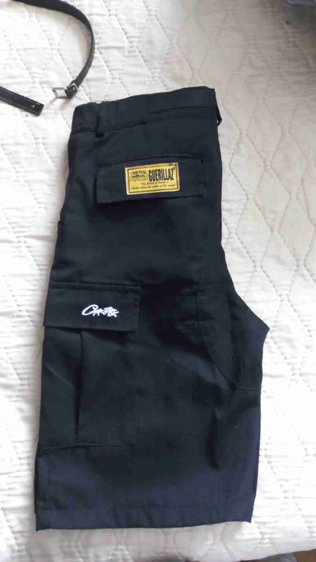 Shorts negros corteiz - miniatura 2