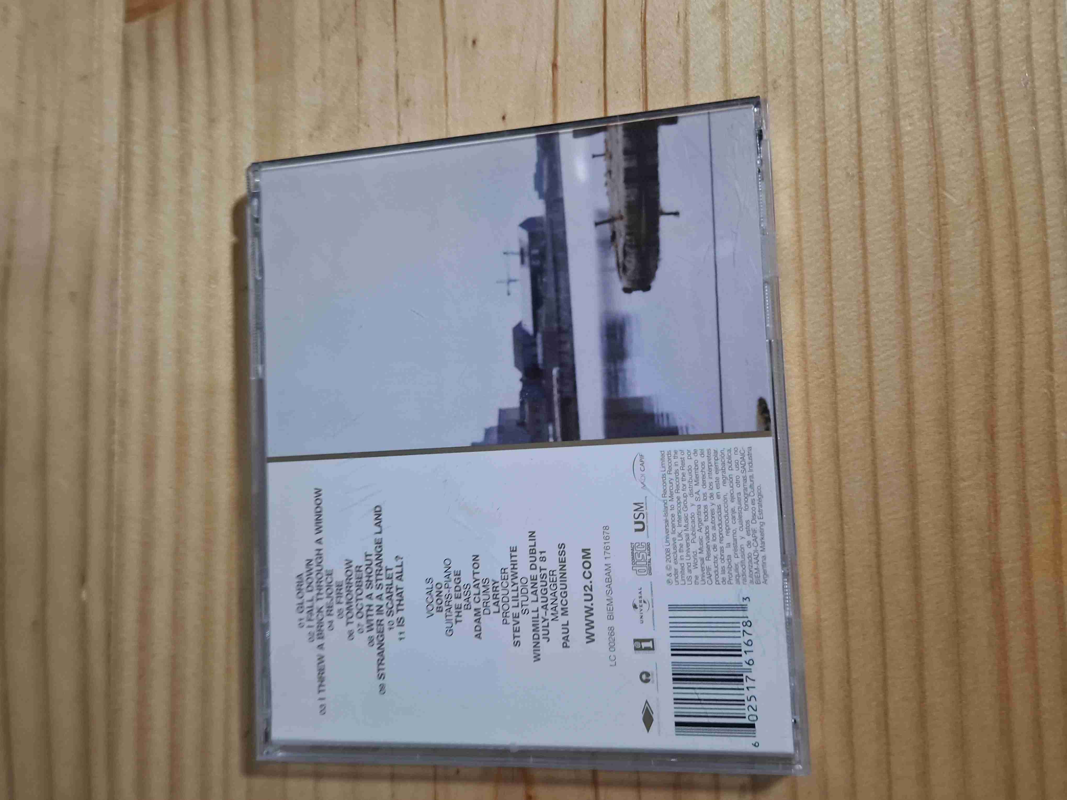 CD U2 October - miniatura 4