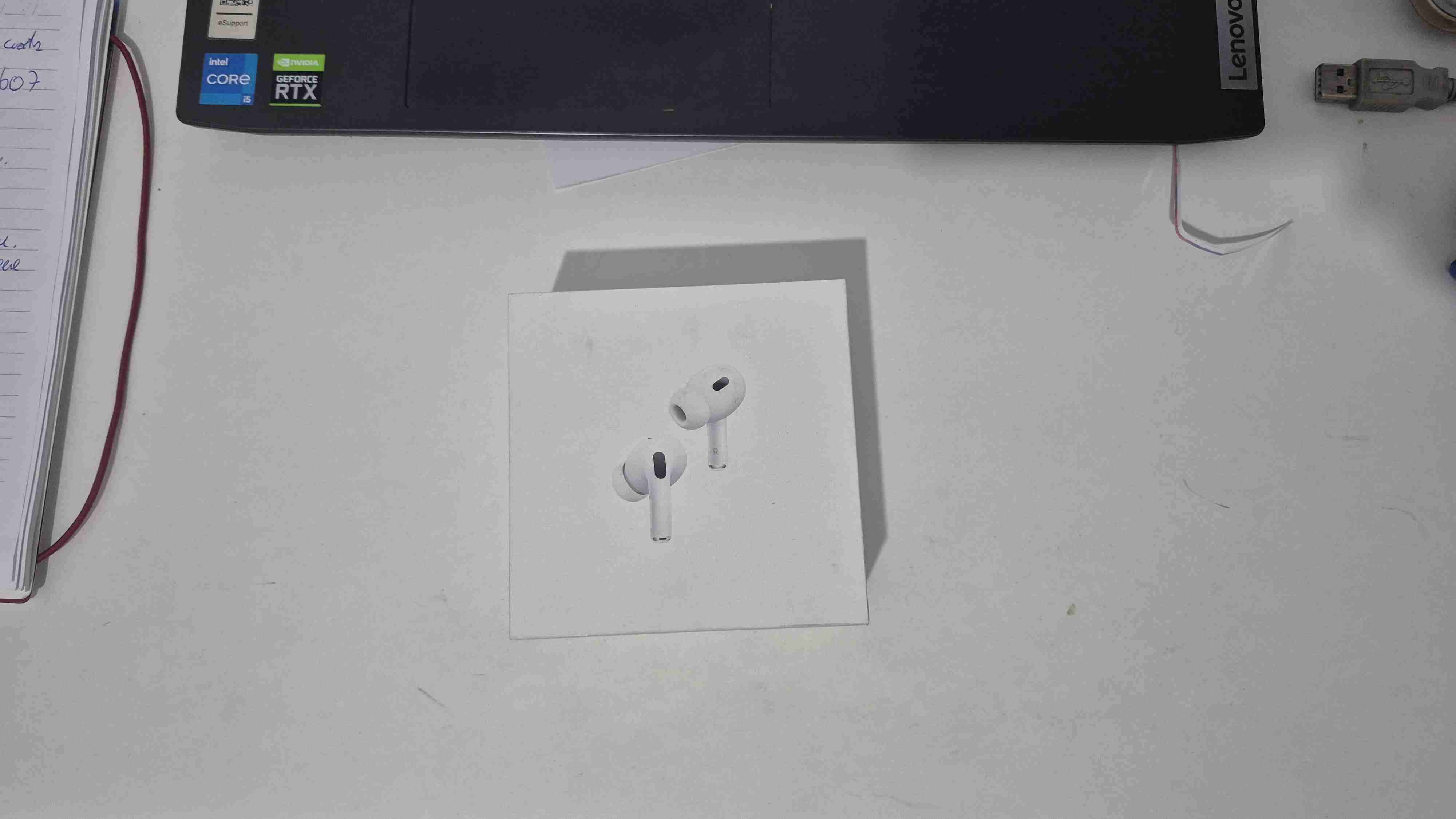 AirPods Pro 2 sellados Originales - miniatura 1