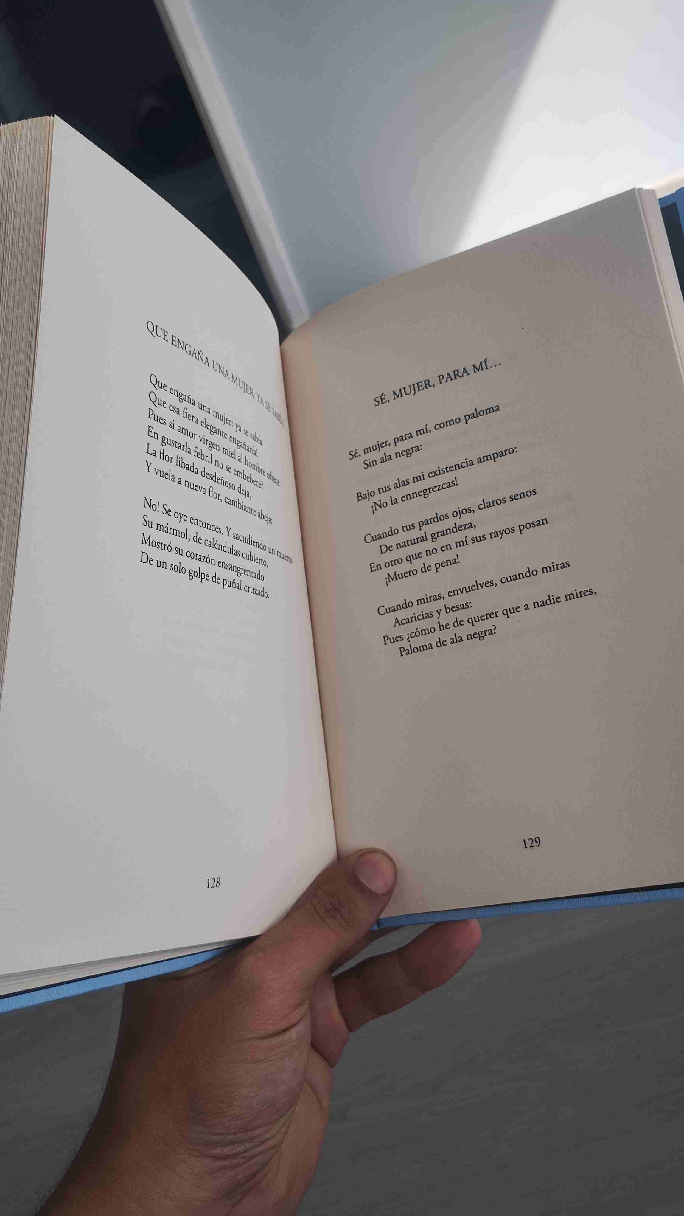 Libro Poemas Esenciales de José Martí - miniatura 2