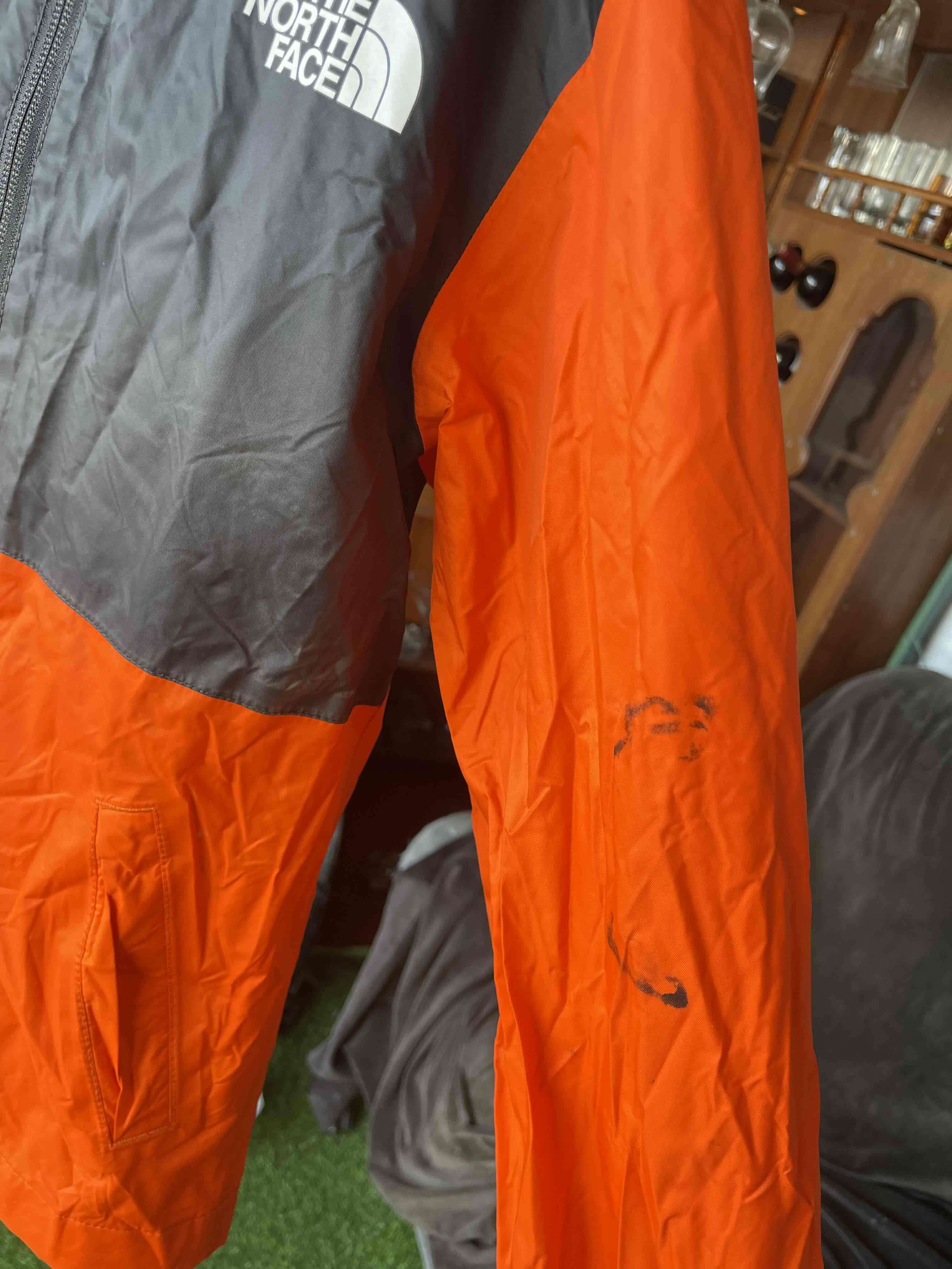 Cortavientos The North Face naranja - miniatura 5