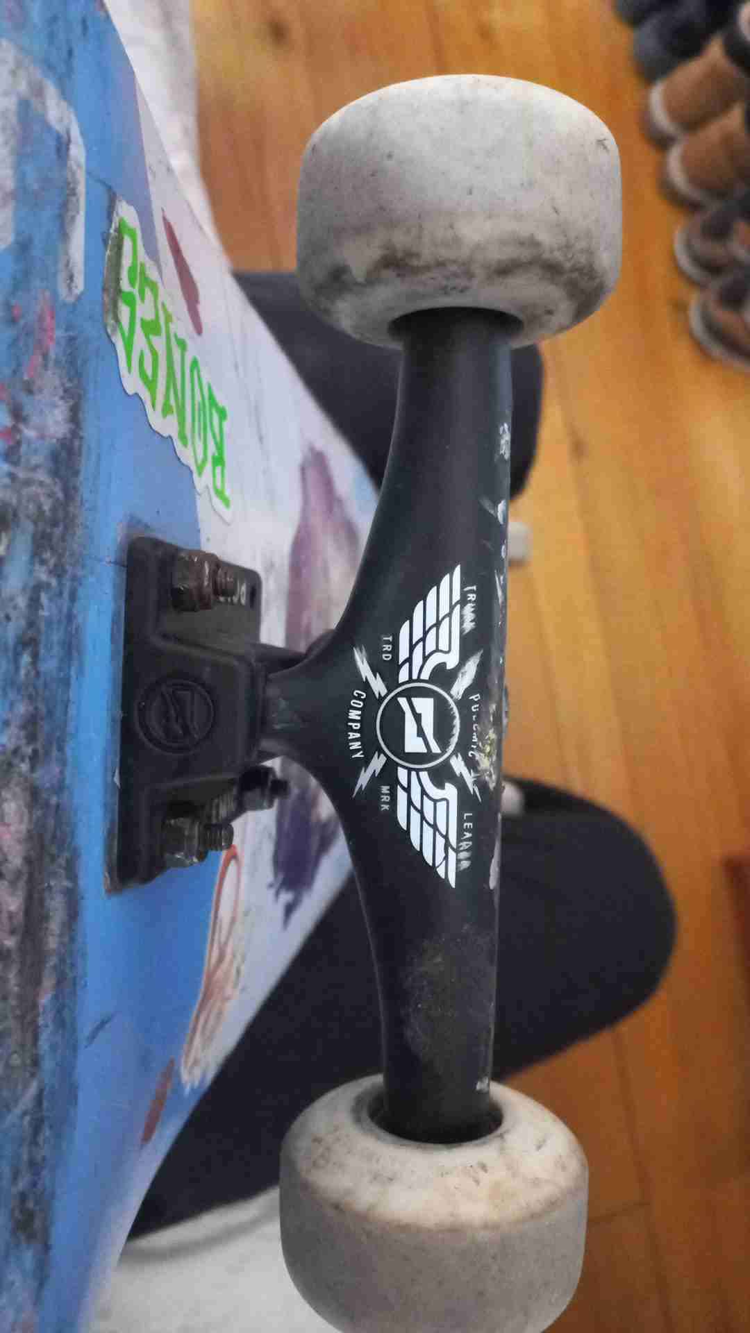 Tabla de skateboard camuflaje - miniatura 4