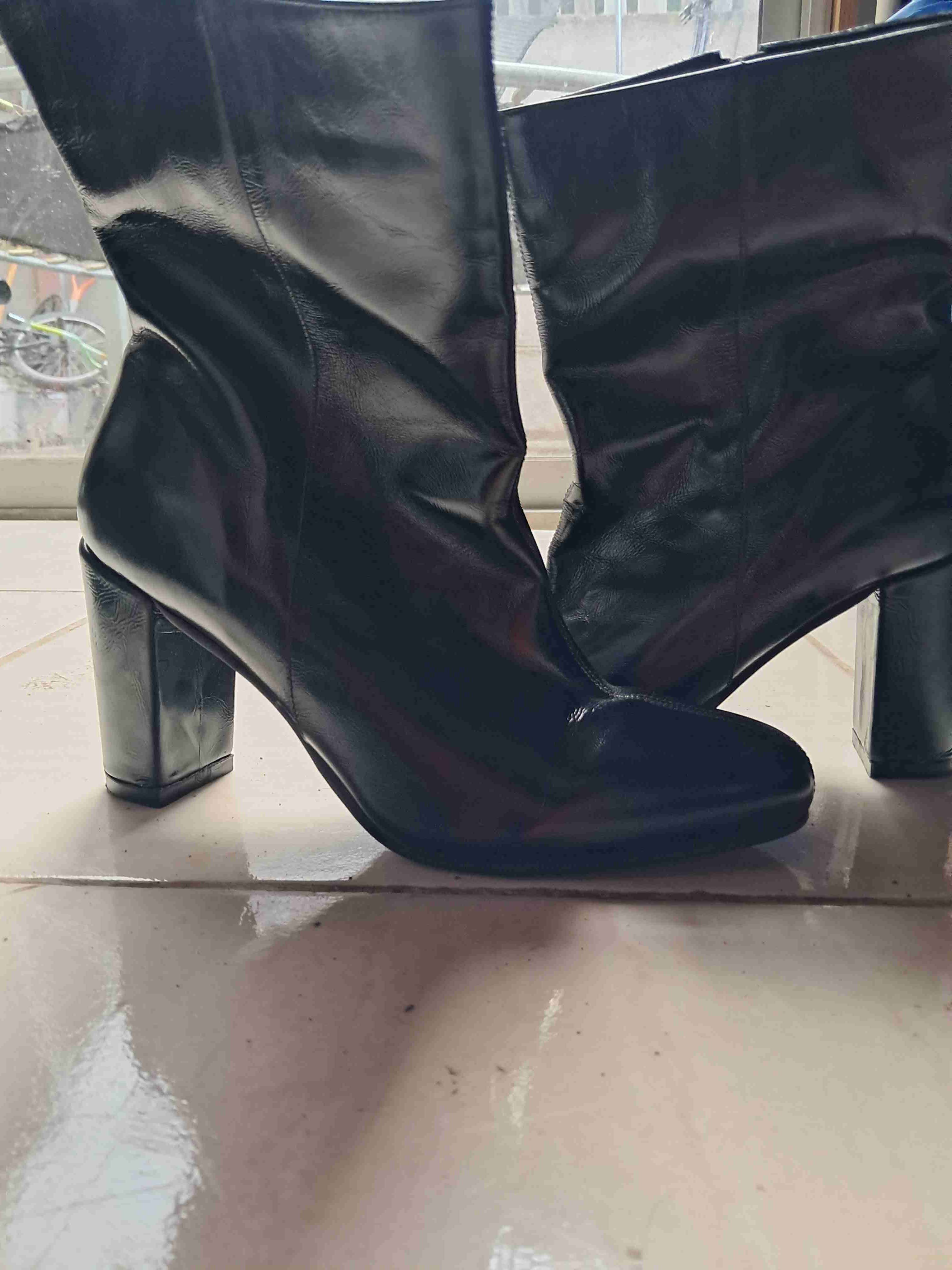 Botines de cuero negro - miniatura 2