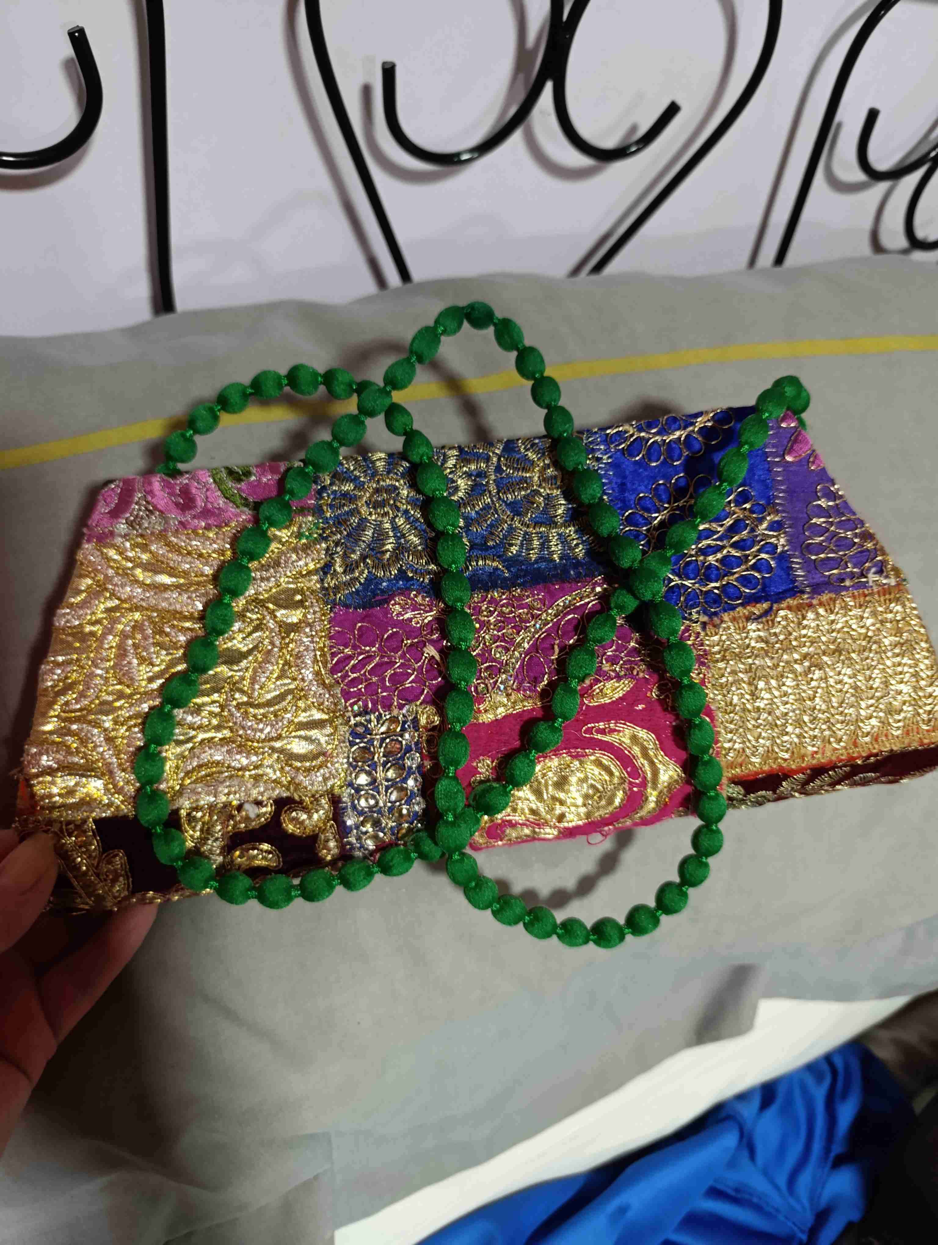 Cartera colorida bordada - miniatura 1