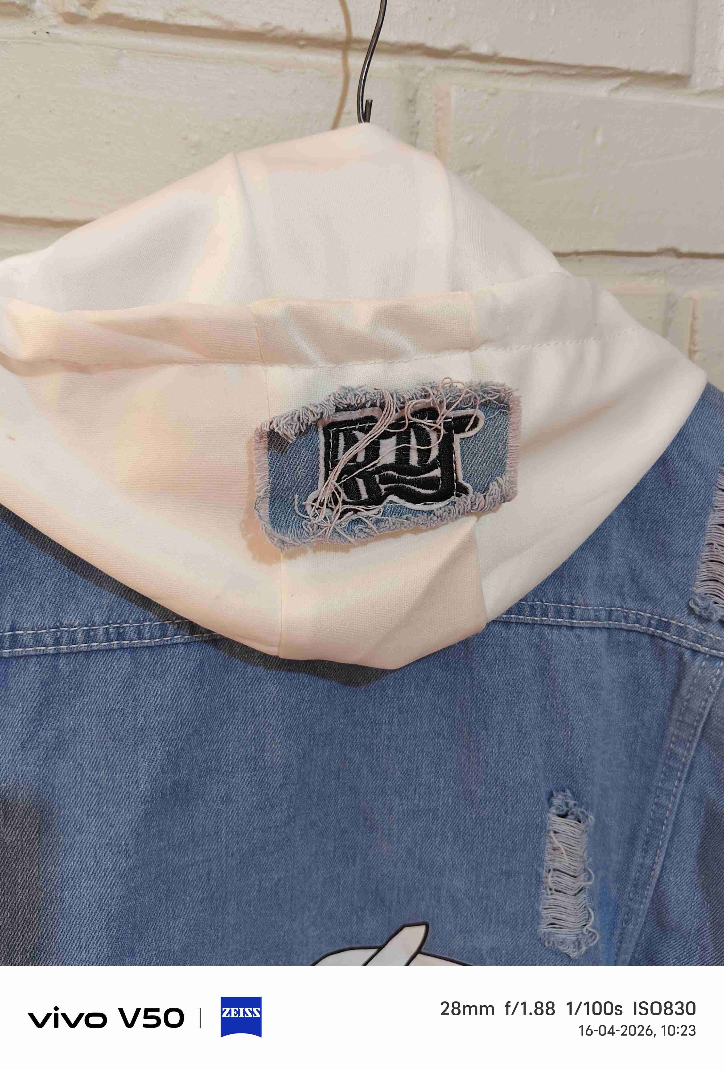 Chaqueta denim con parche - miniatura 4